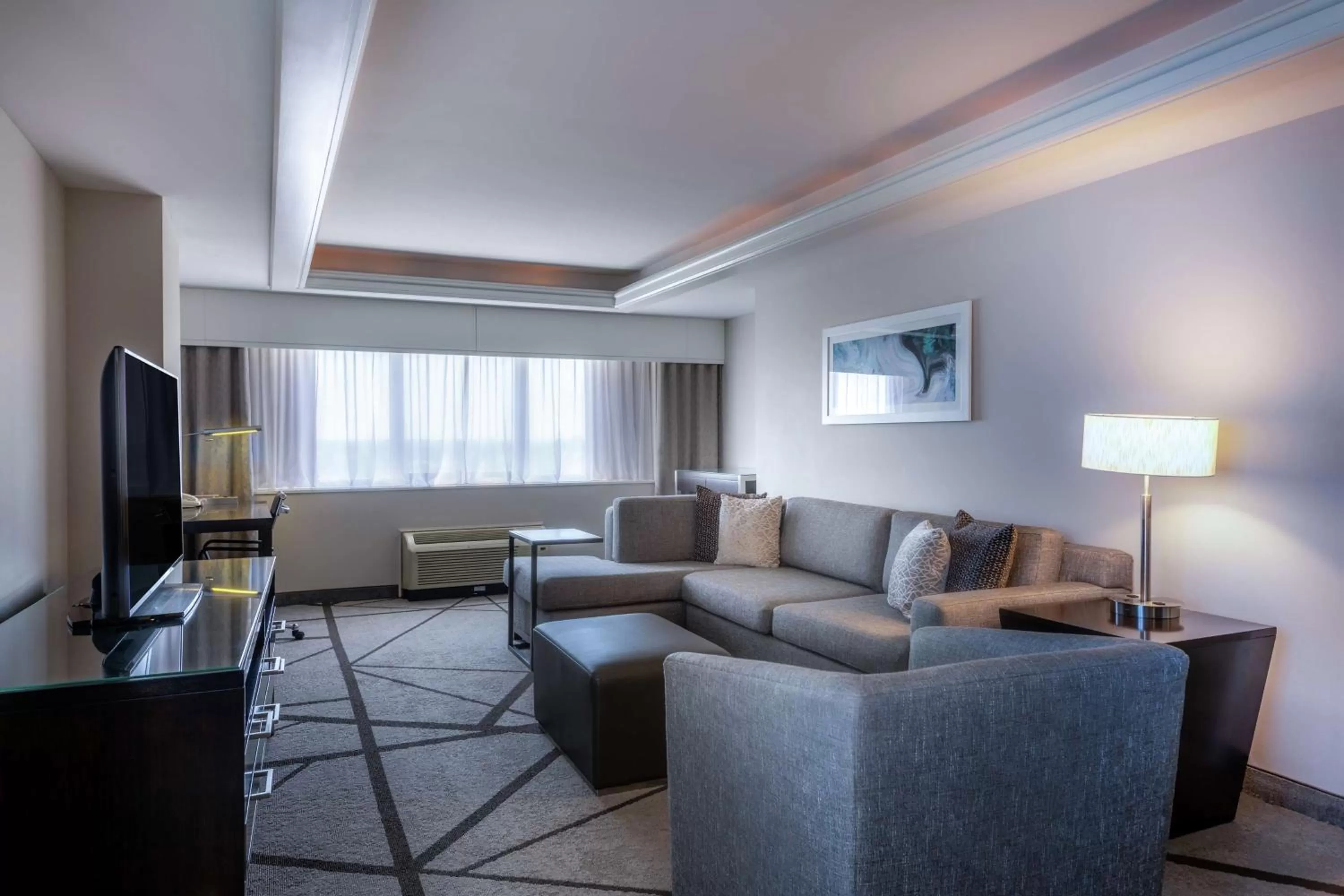 Bed in DoubleTree by Hilton Los Angeles Norwalk