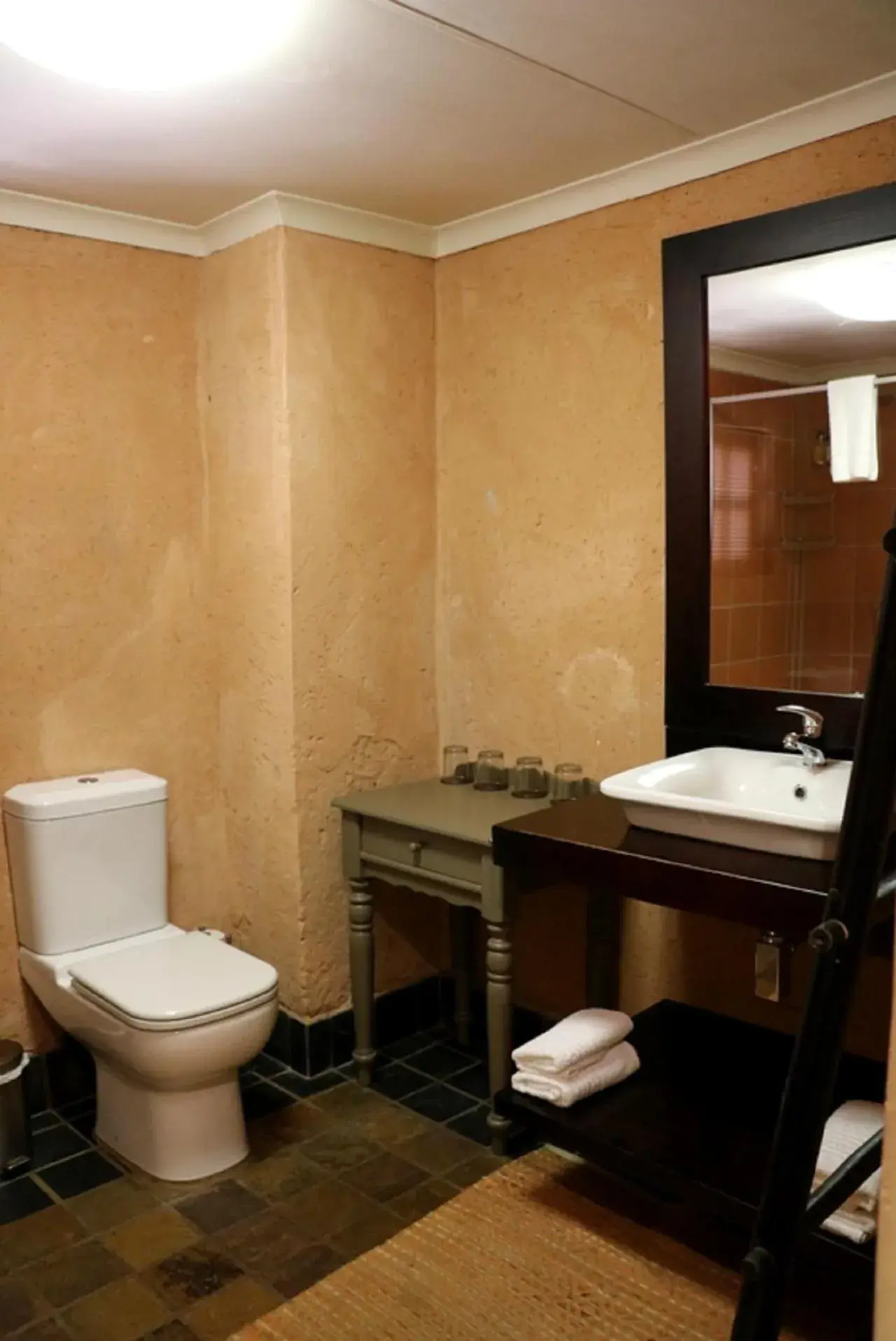 Bathroom in Sherewood Lodge