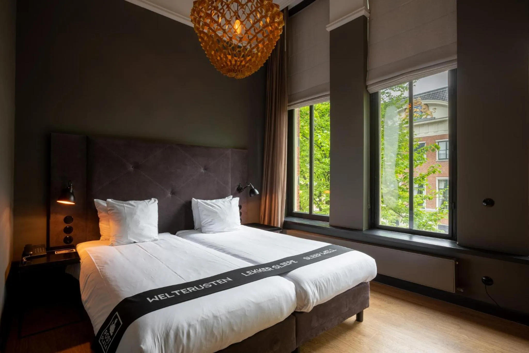 Bed in Post-Plaza Hotel & Grand Café