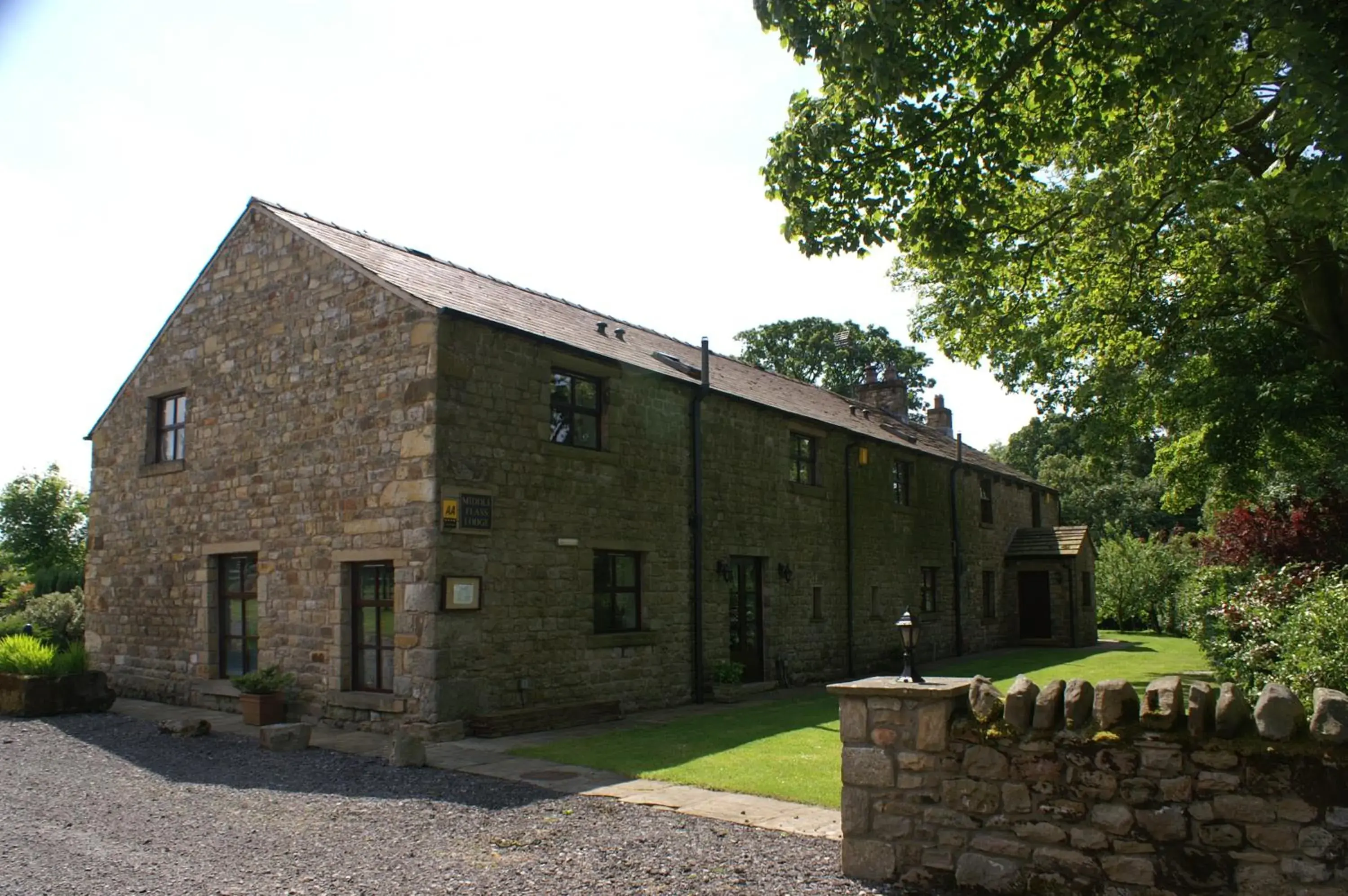 Property Building in Middle Flass Lodge