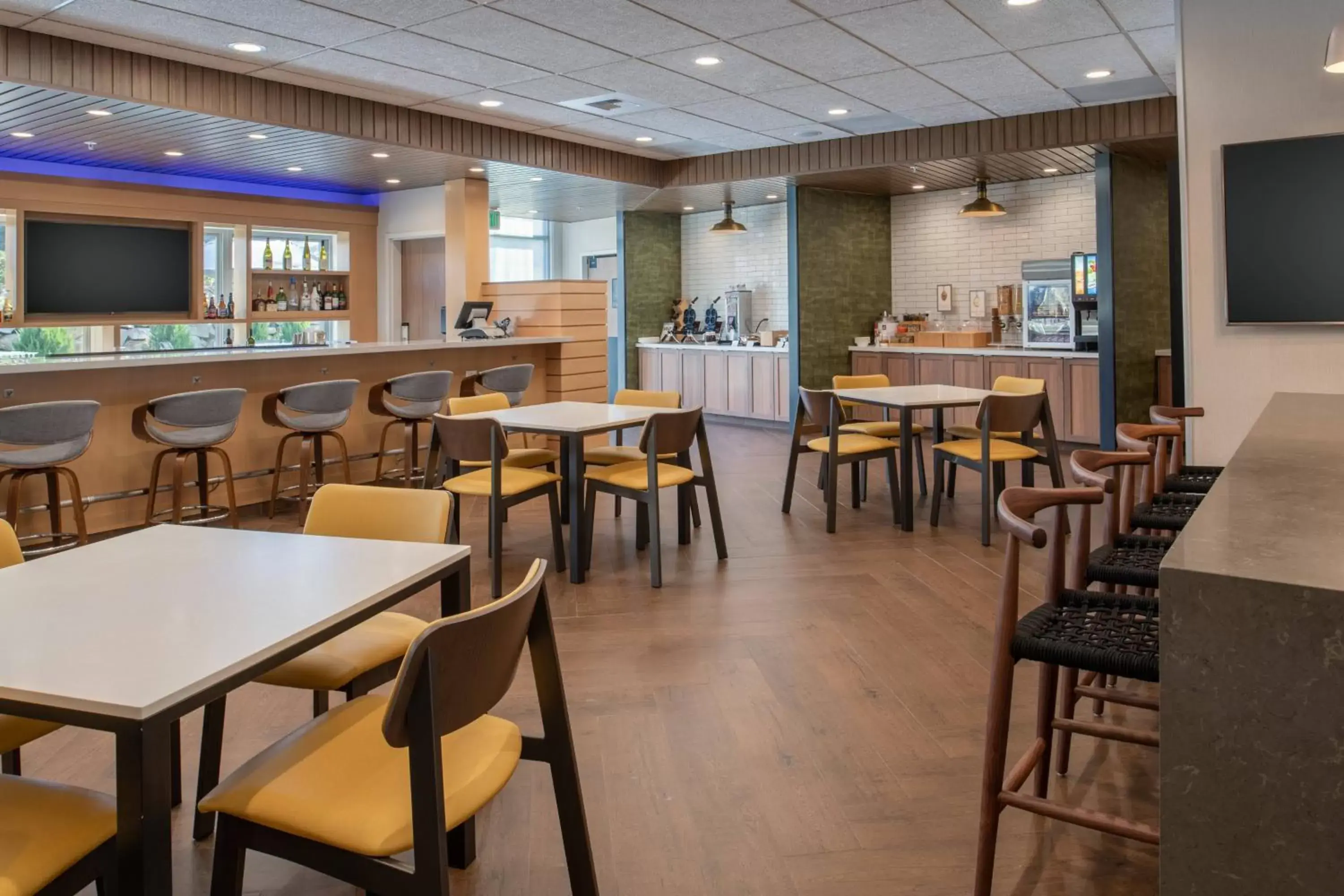 Breakfast, Restaurant/Places to Eat in Fairfield Inn & Suites by Marriott Wenatchee