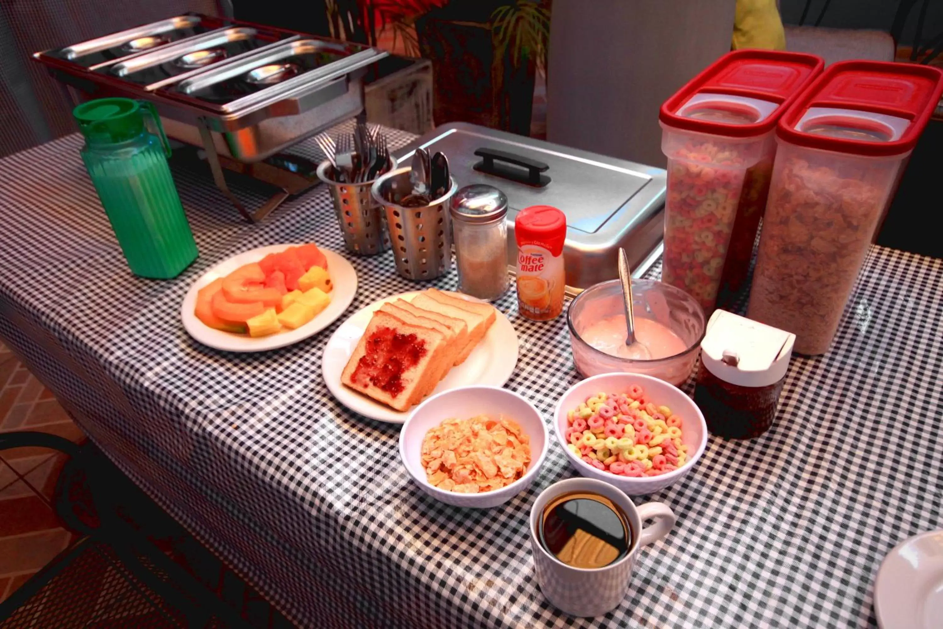 Breakfast in Hotel del Refugio Breakfast in Hotel del Refugio