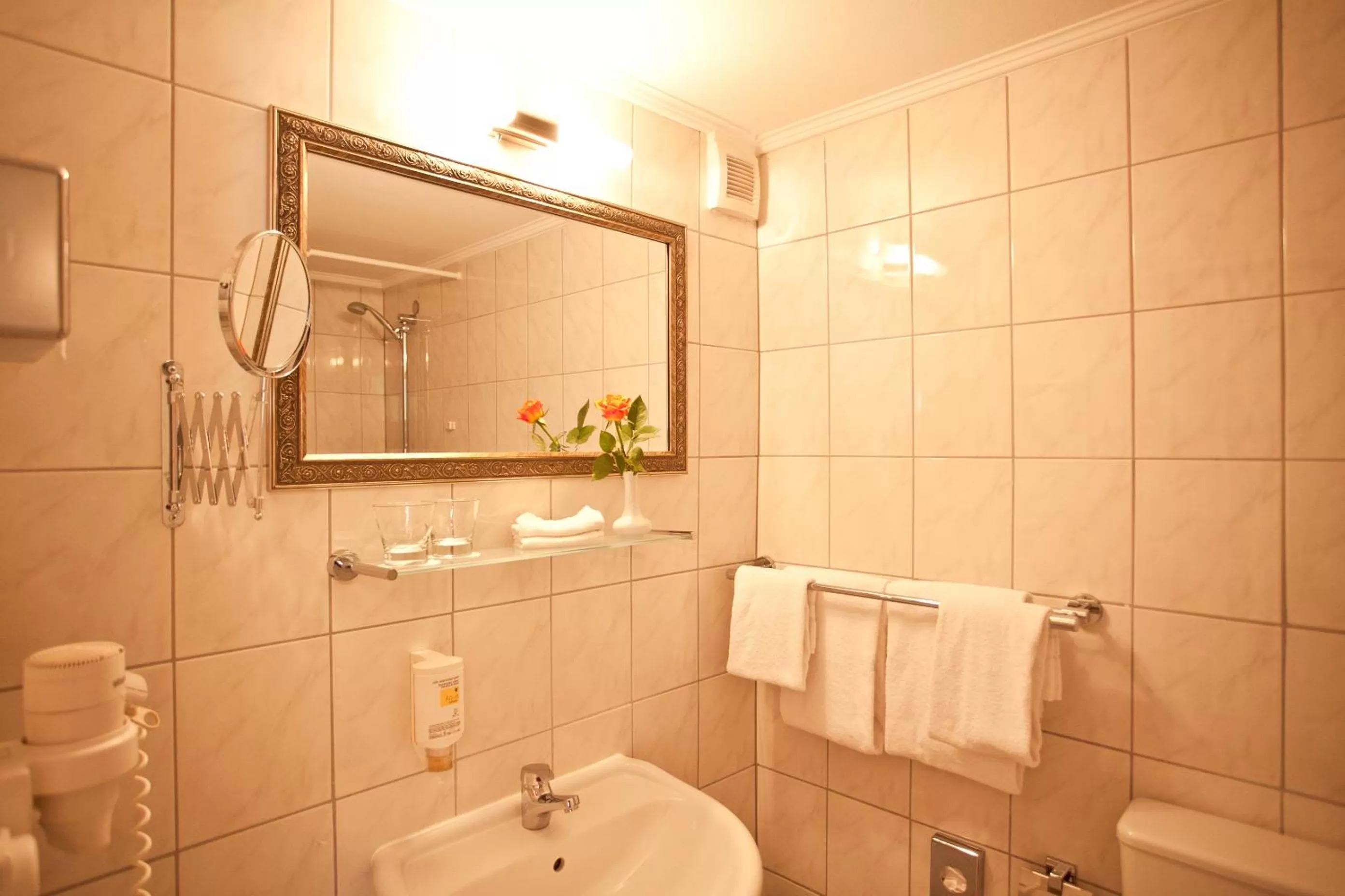 Bathroom in Safestay Berlin Kurfurstendamm