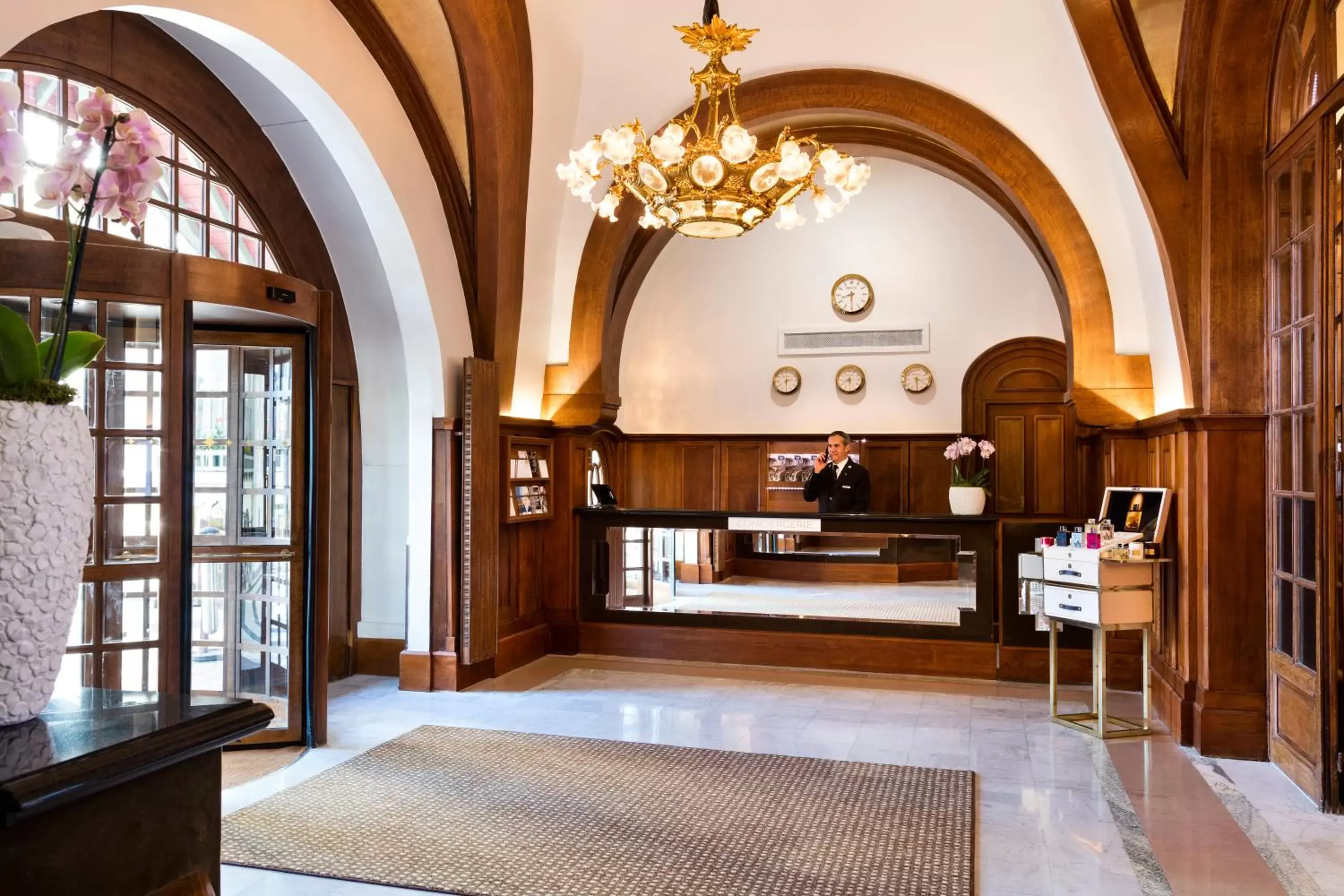 Lobby or reception in Hôtel Barrière Le Normandy