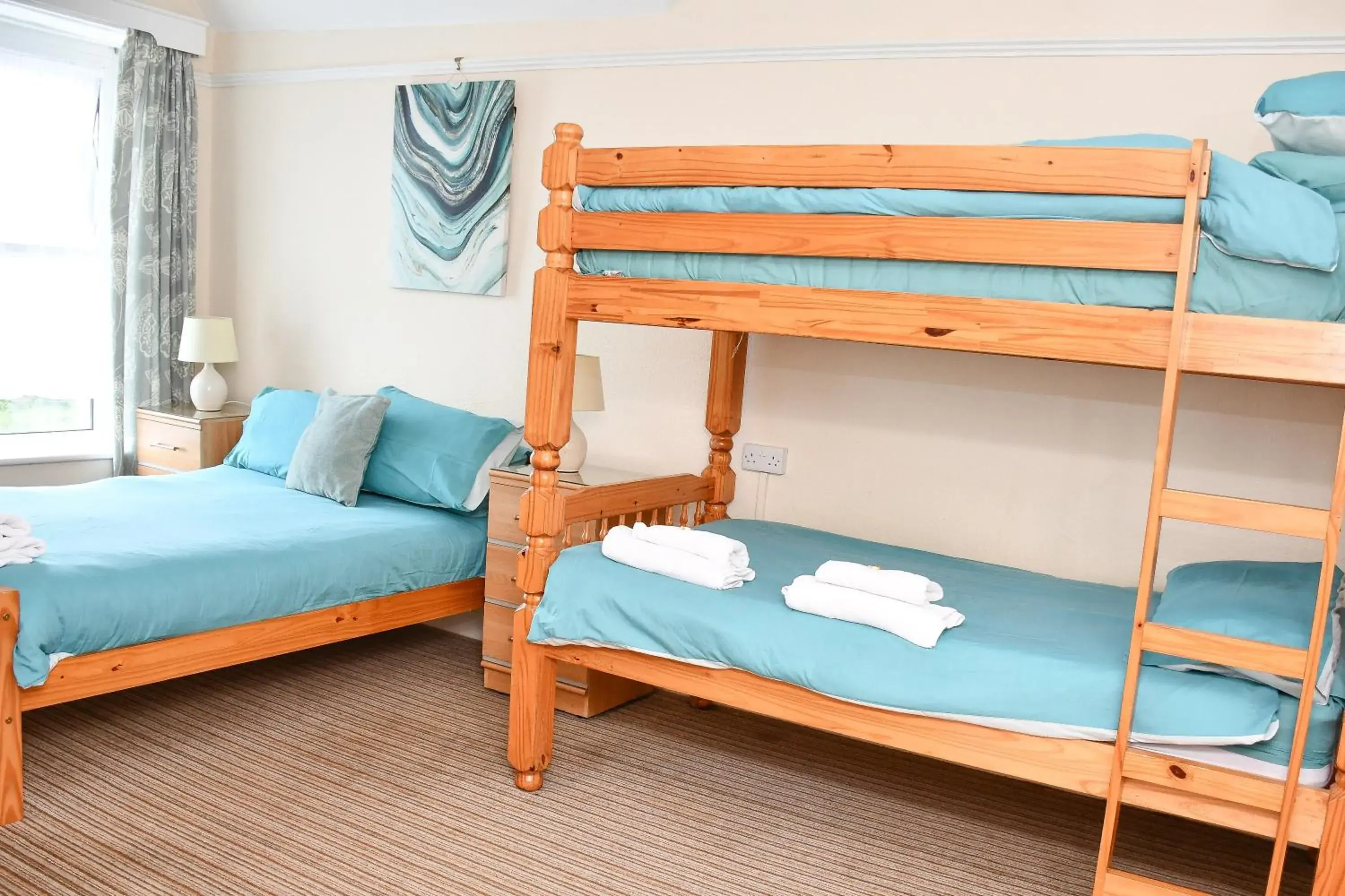 Bunk Bed in Donnington Guesthouse