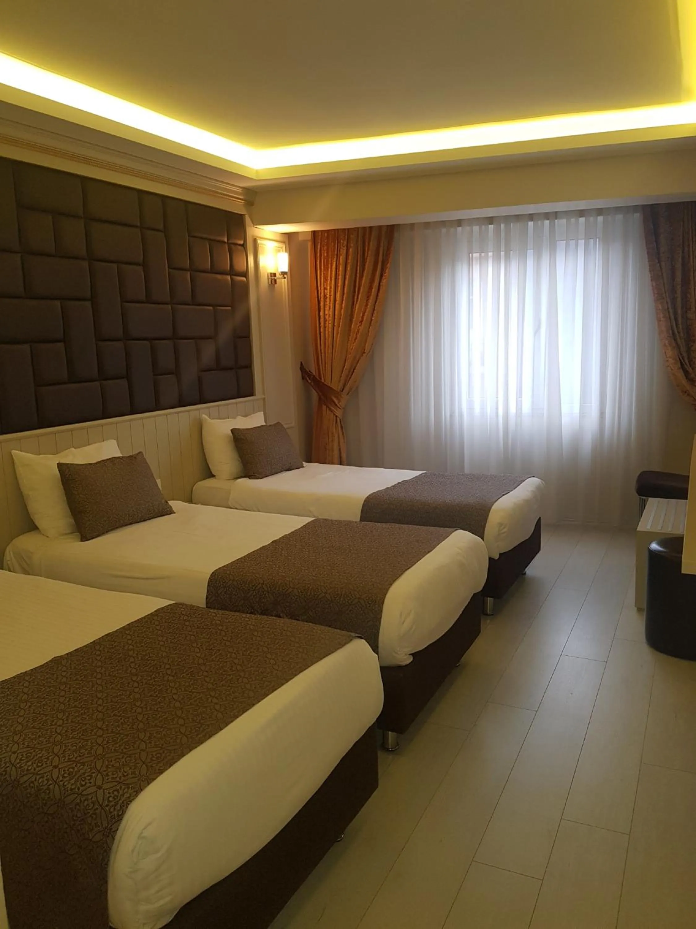 Bed in Martinenz Hotel