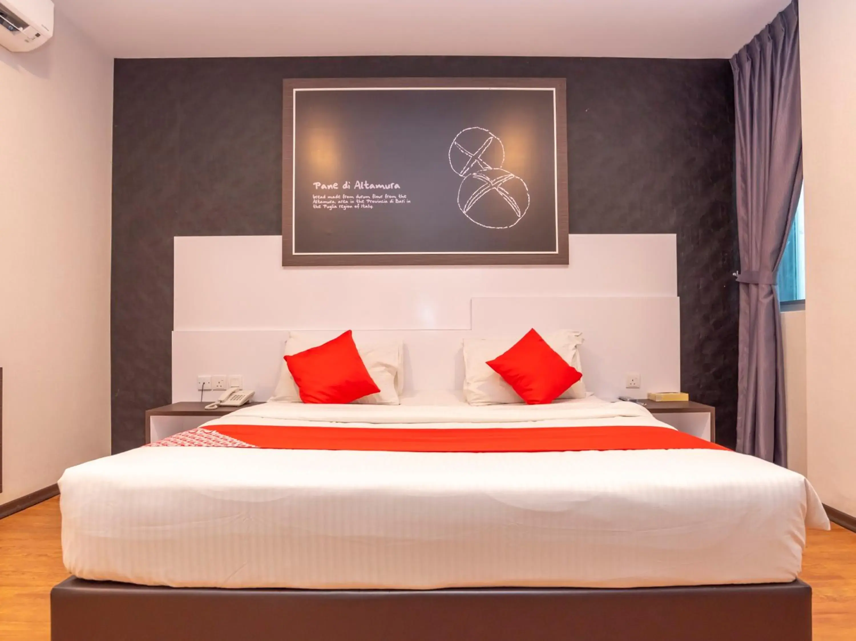 Bedroom, Bed in De Sweet Boutique Hotel