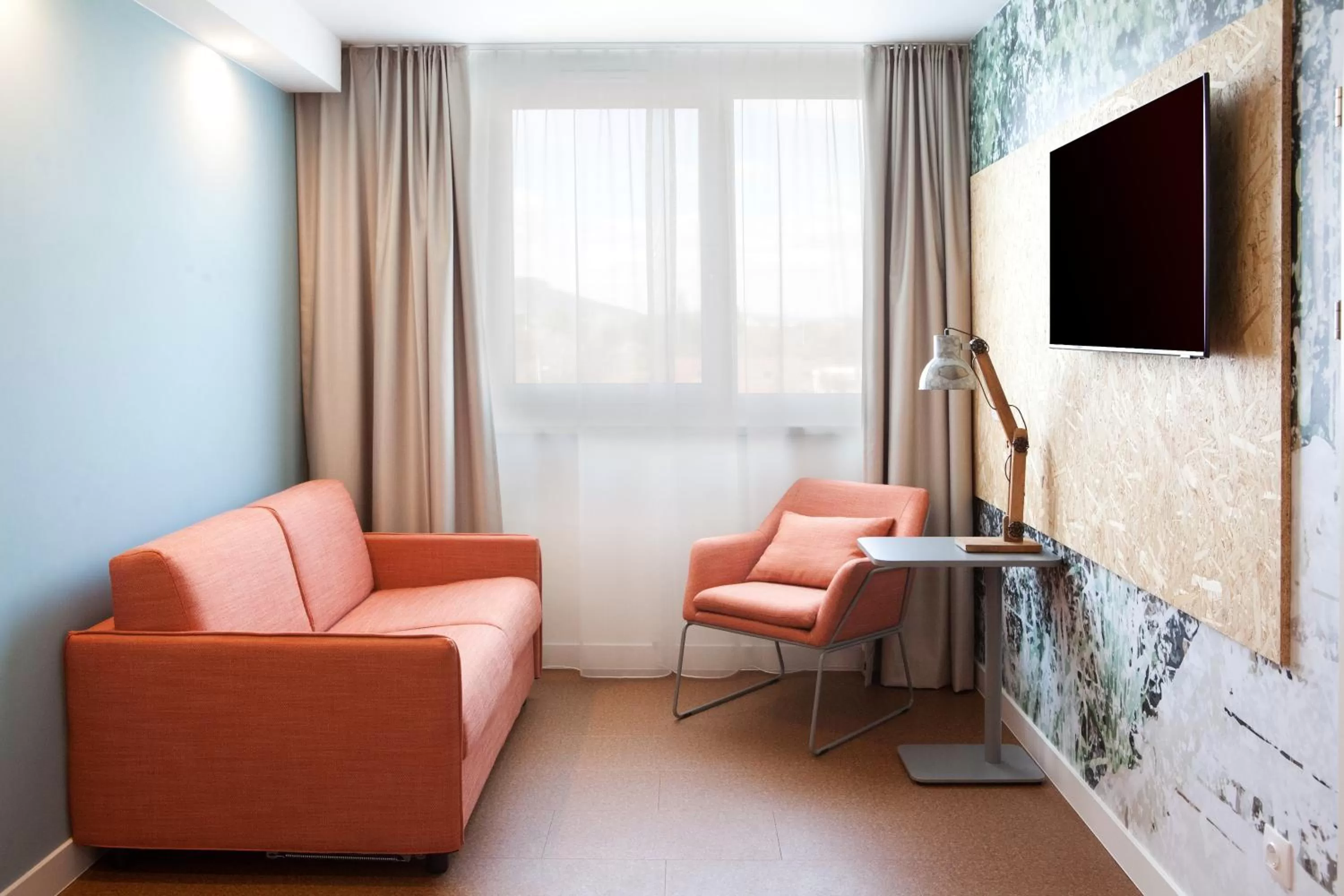 TV and multimedia in greet Wien City Nord