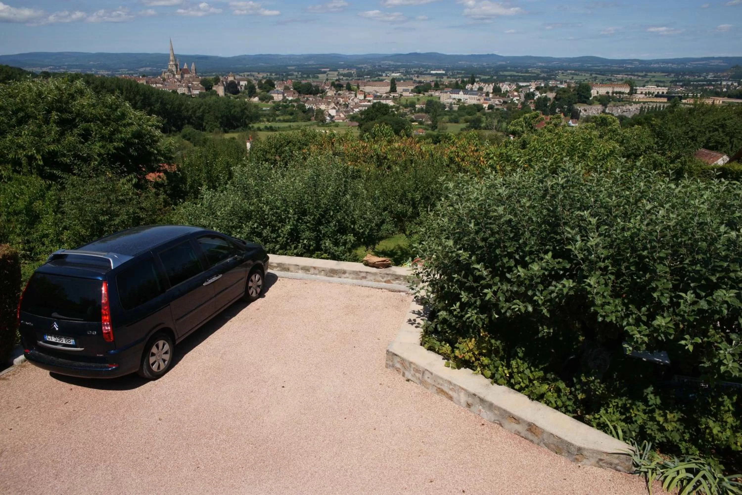 Bird's eye view in Chambres d'hotes à Autun