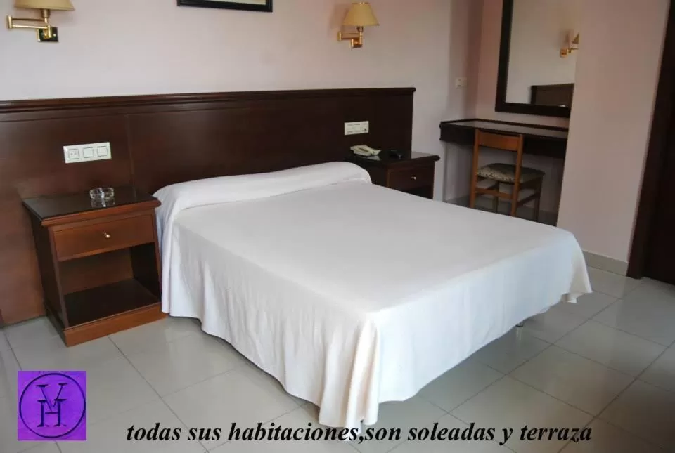 Photo of the whole room, Bed in Hospedium Hotel Veracruz