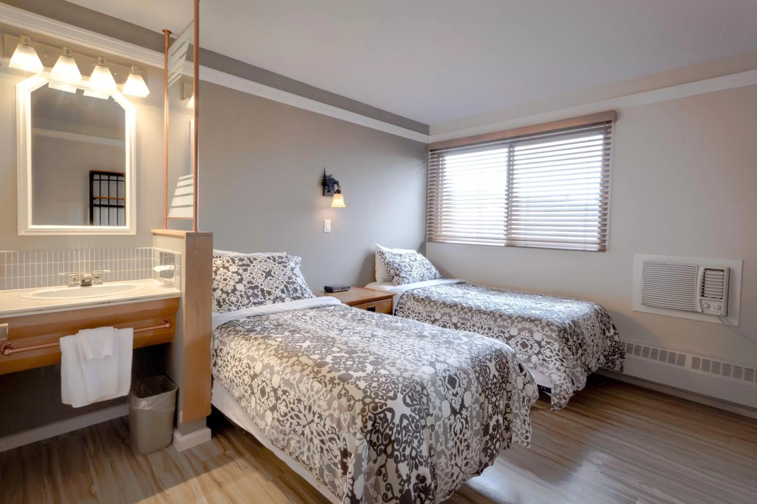 Bed in Astoria Hotel