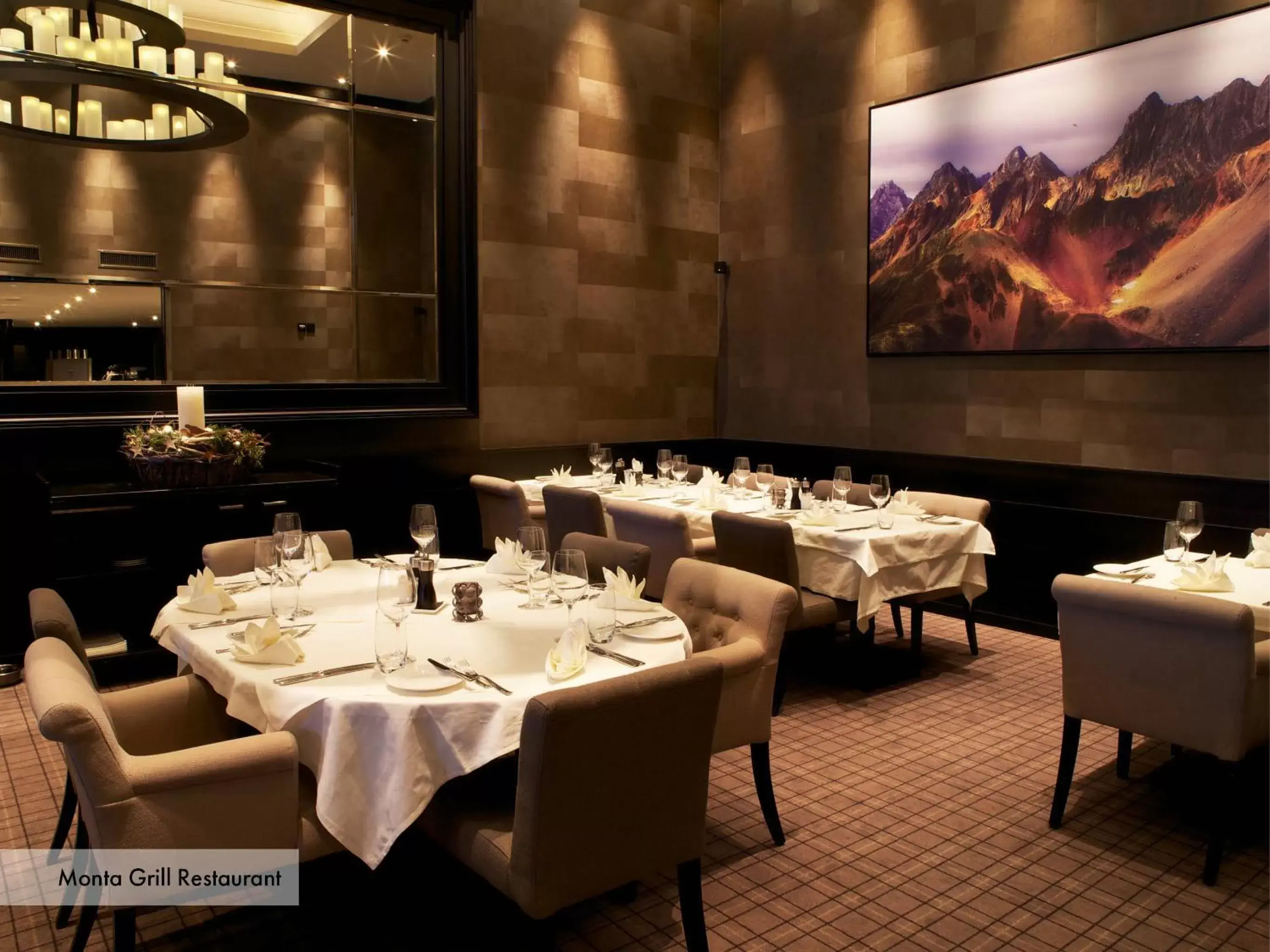 Restaurant/places to eat in Grischa - Das Hotel Davos Restaurant/places to eat in Grischa - Das Hotel Davos