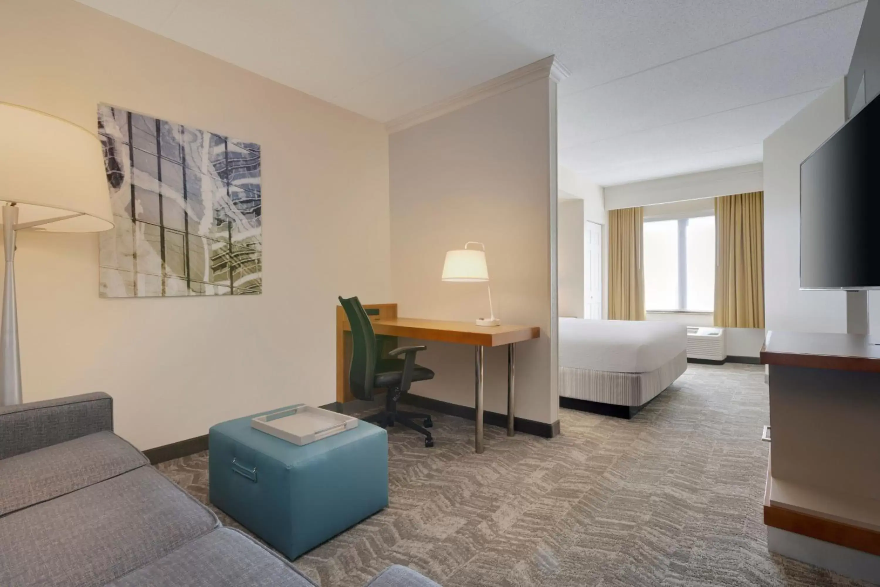 Bedroom, Seating Area in SpringHill Suites by Marriott Newark International Airport