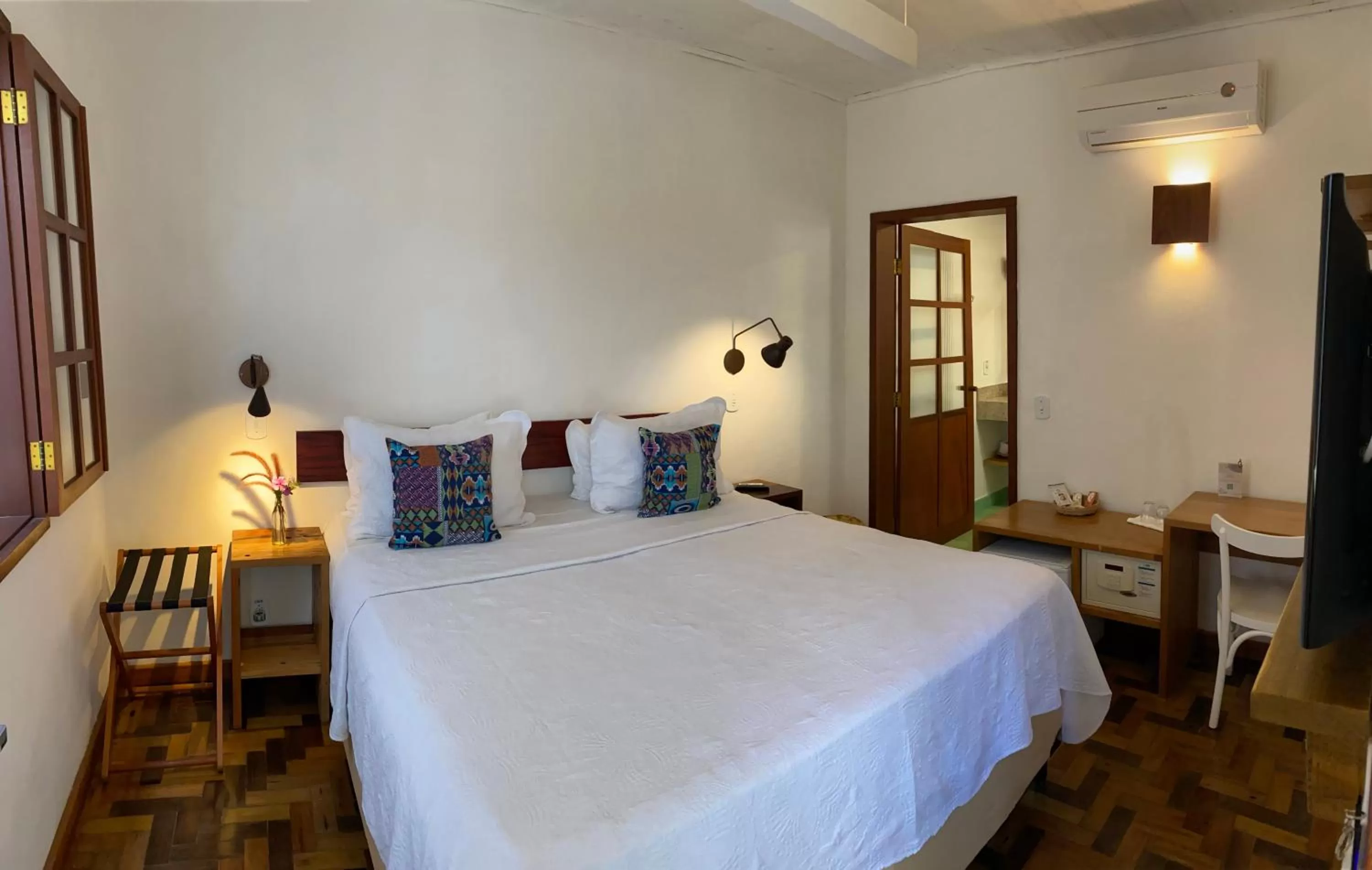 Photo of the whole room, Bed in Green 53 Boutique Hotel