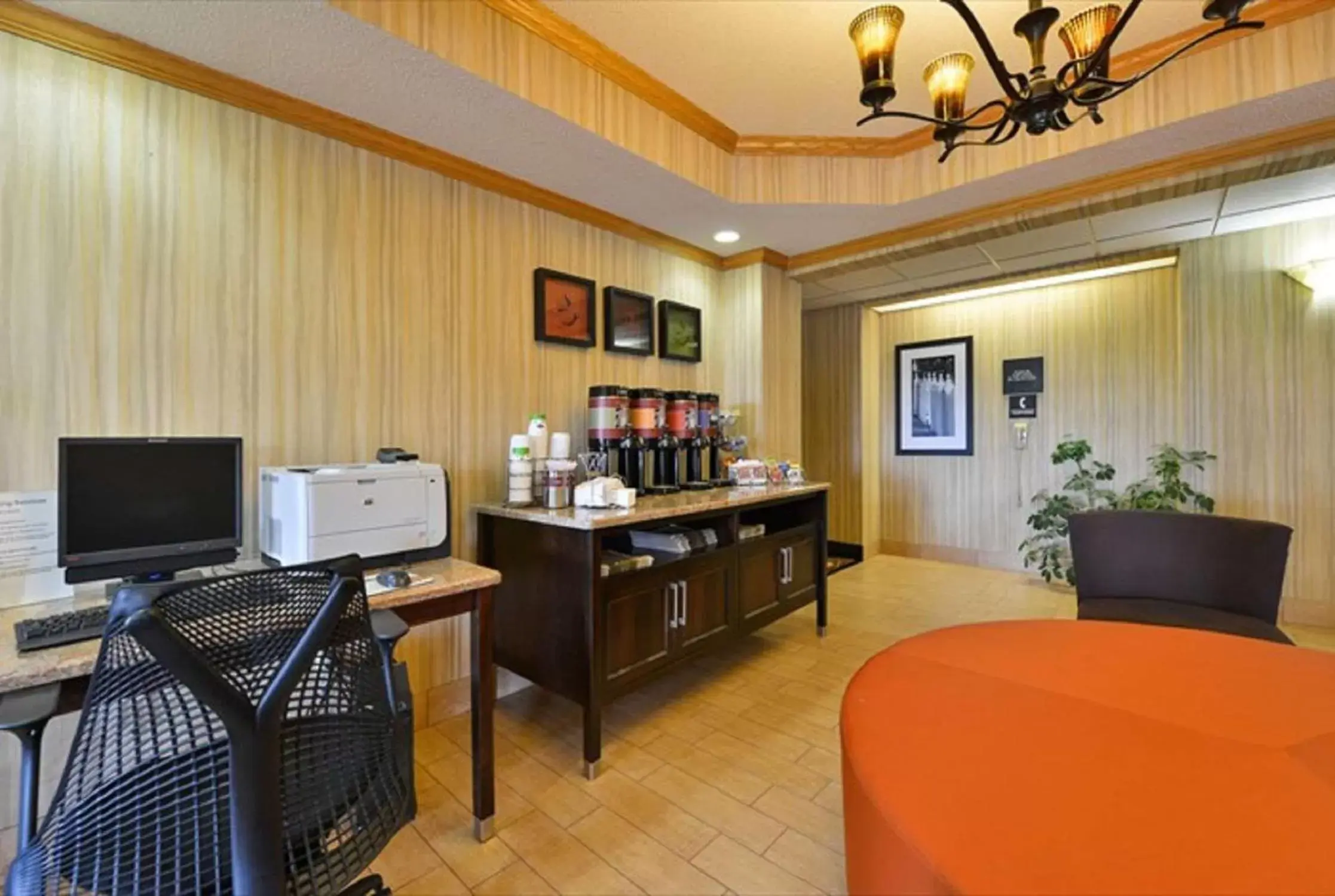 Business facilities in Hampton Inn Sturgis