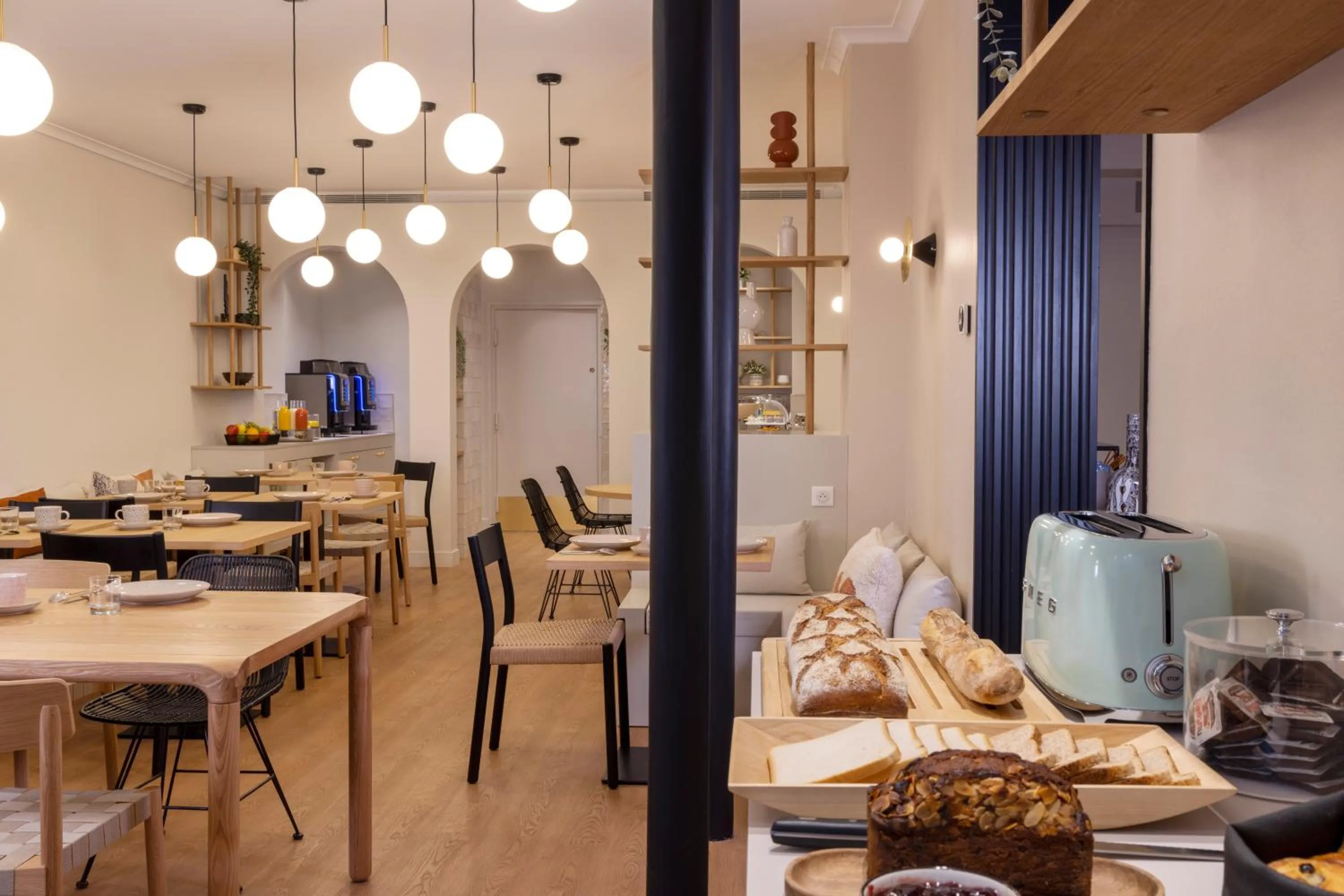 Buffet breakfast in Hôtel Joe M