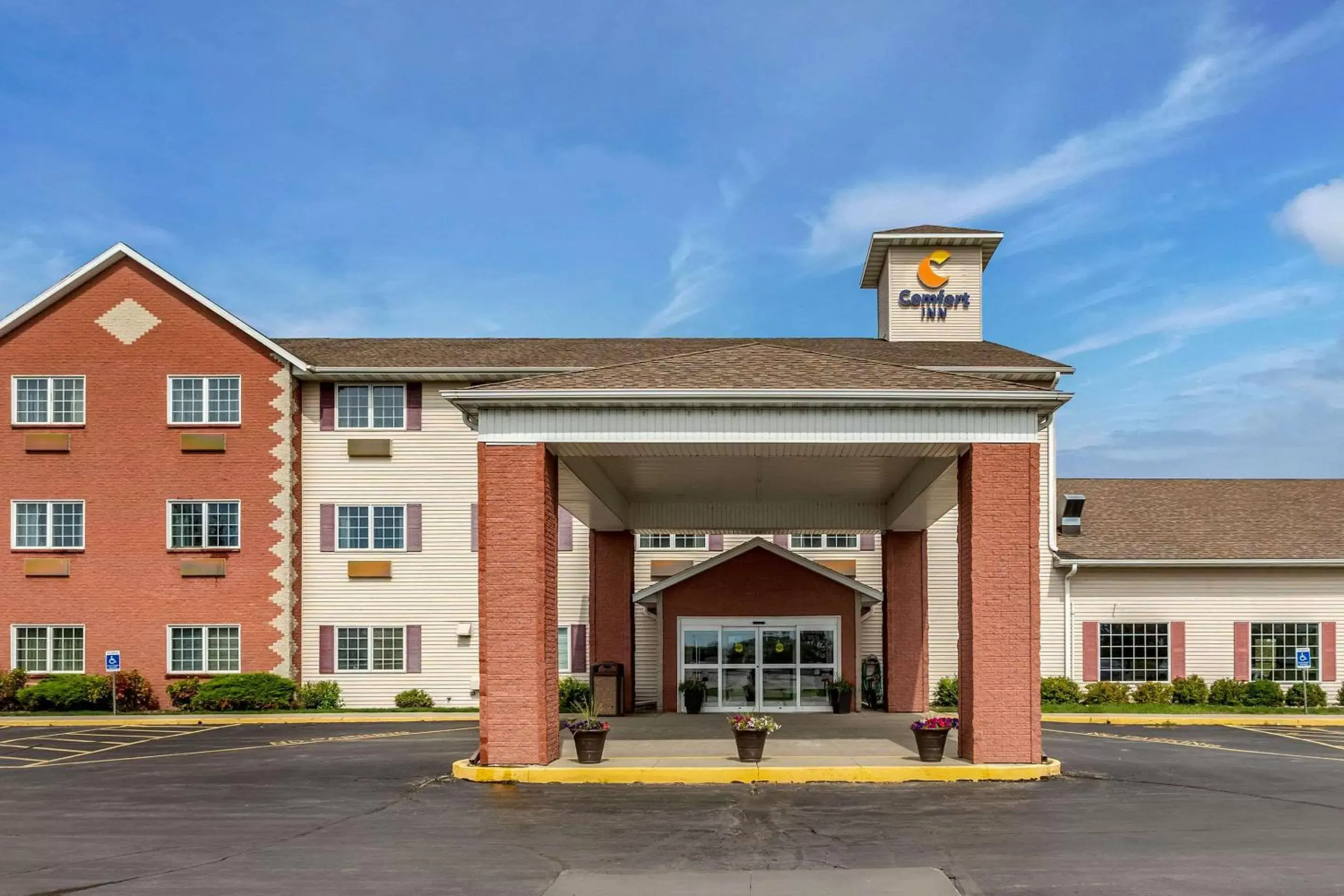 Property Building in Comfort Inn Story City