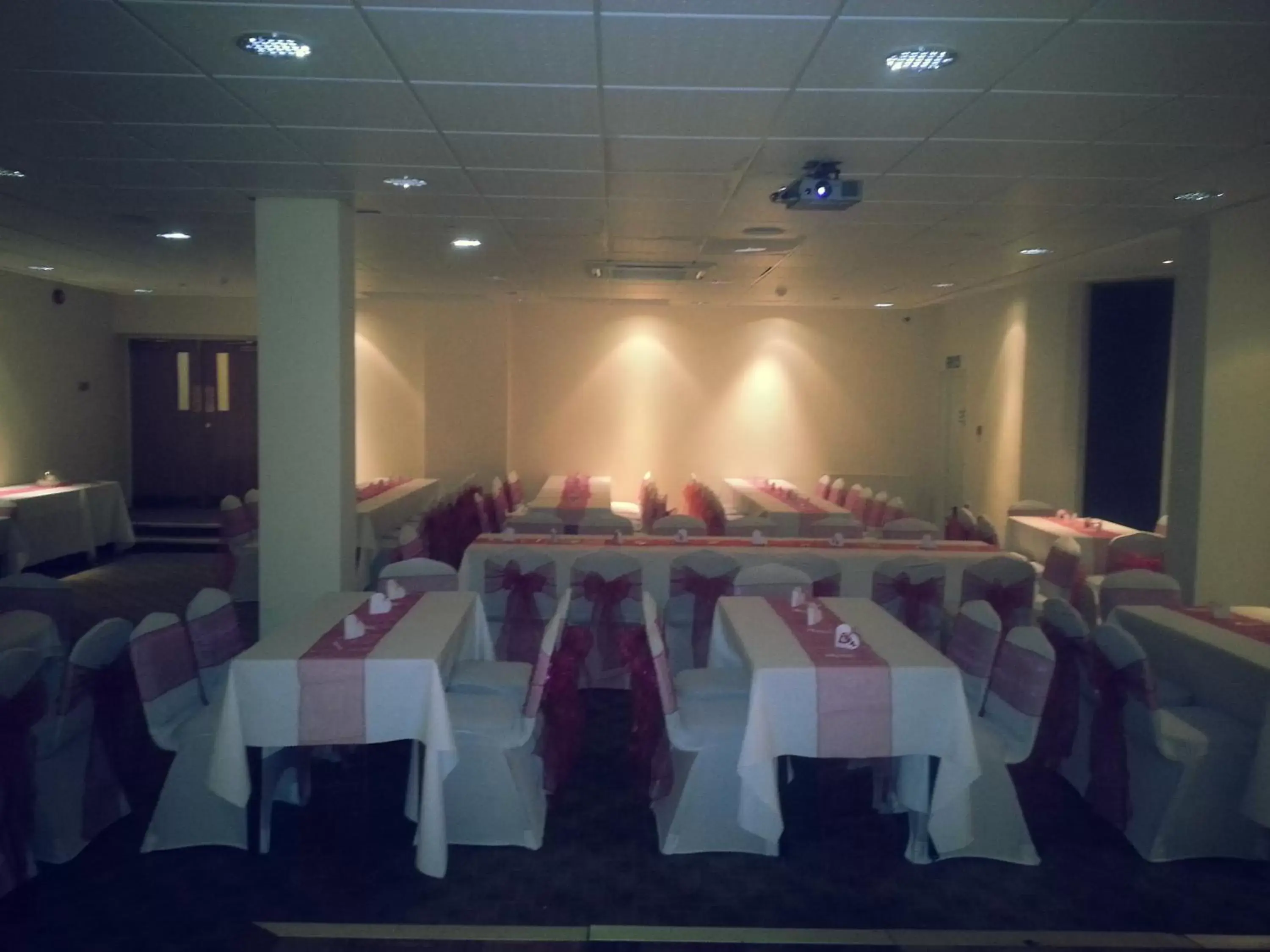 Restaurant/places to eat, Banquet Facilities in The Windsor Hotel