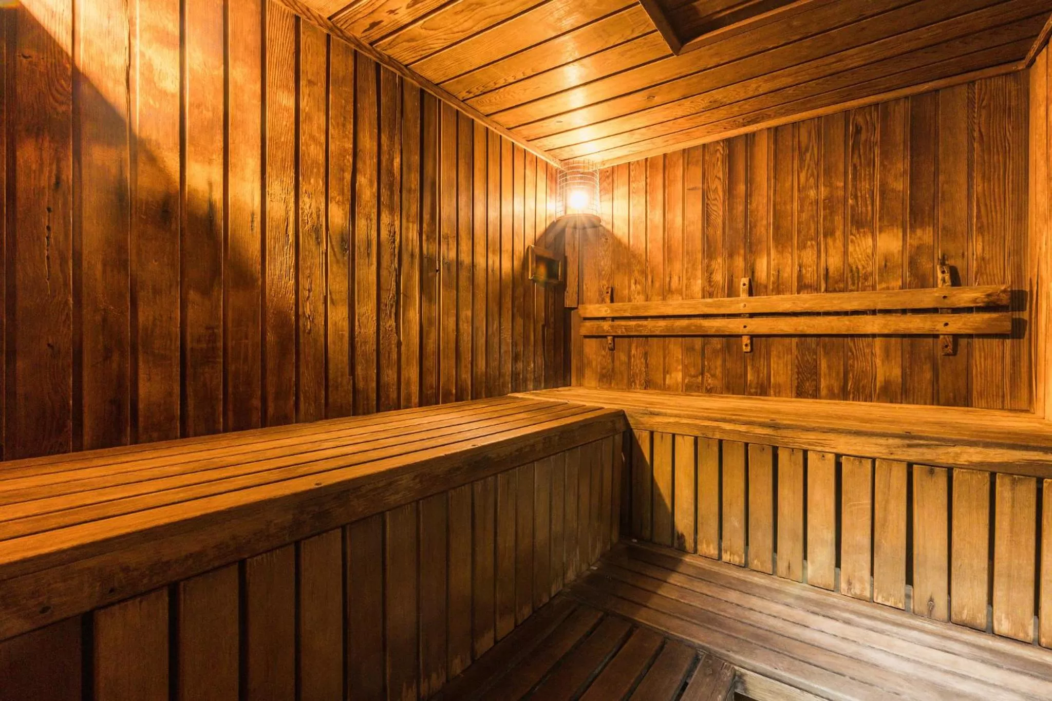 Sauna in Crowne Plaza Canberra by IHG