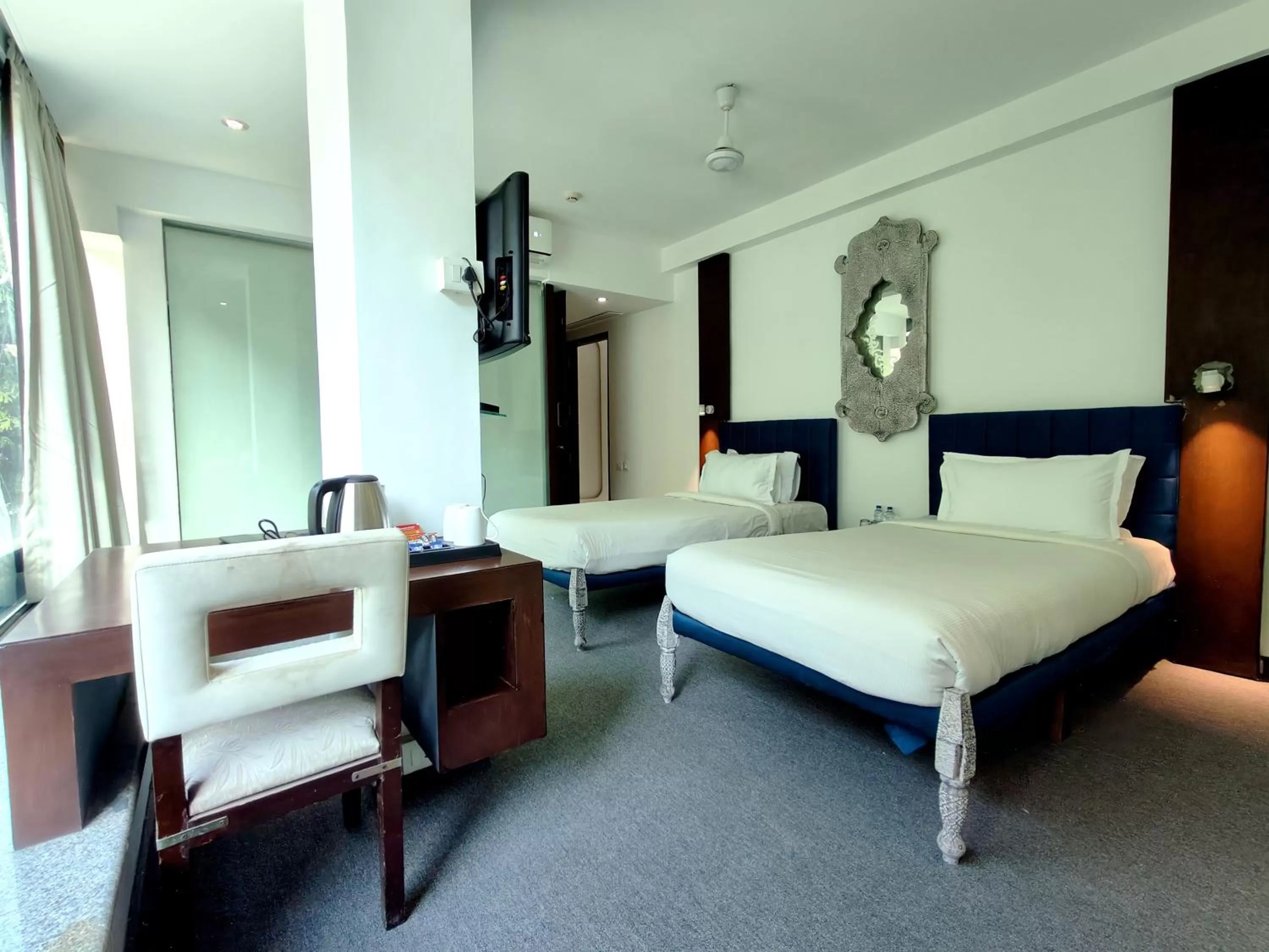 Photo of the whole room, Bed in The Sky Imperial Hotel Yahvi