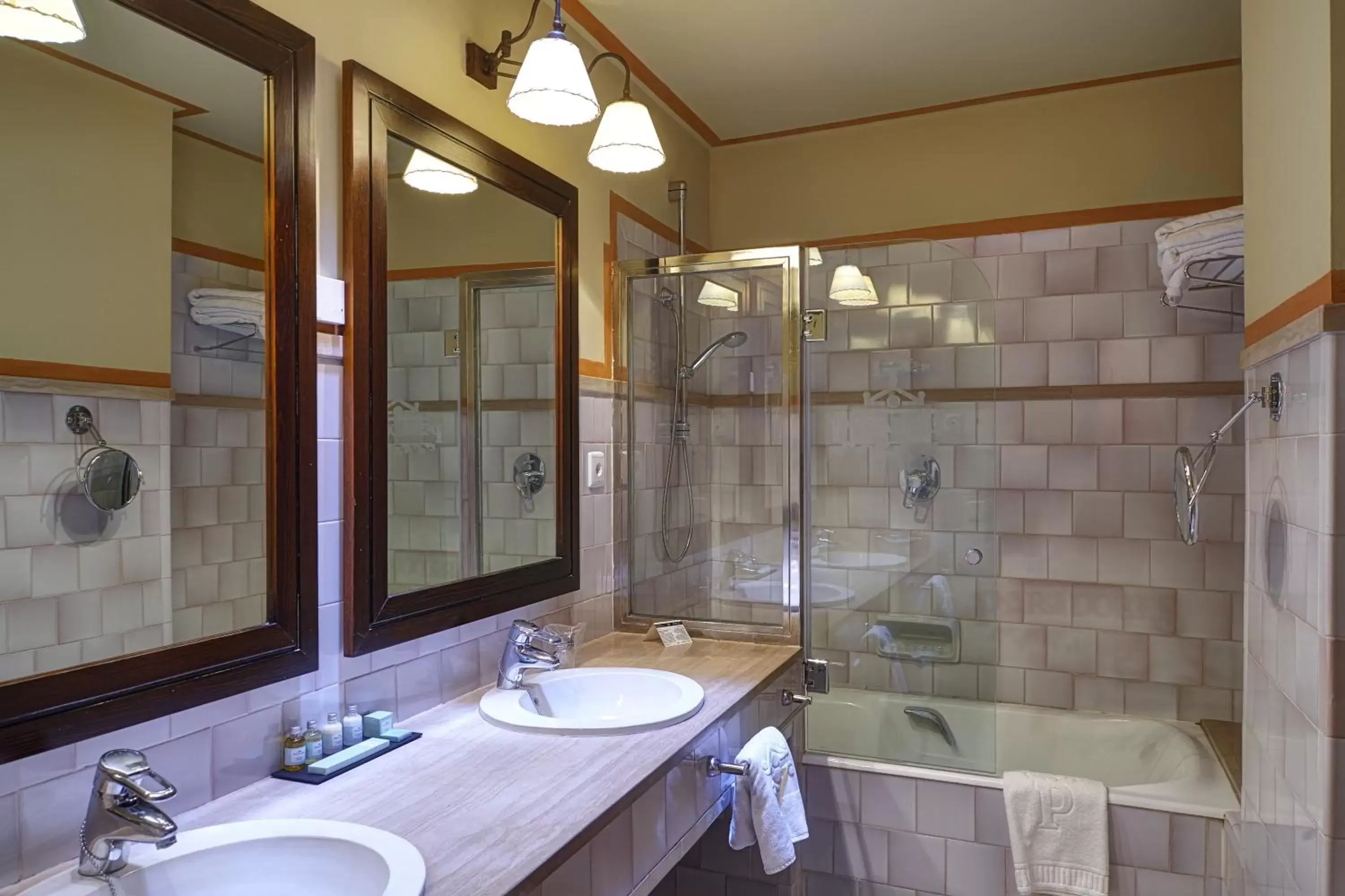 Bathroom in Parador de Ubeda