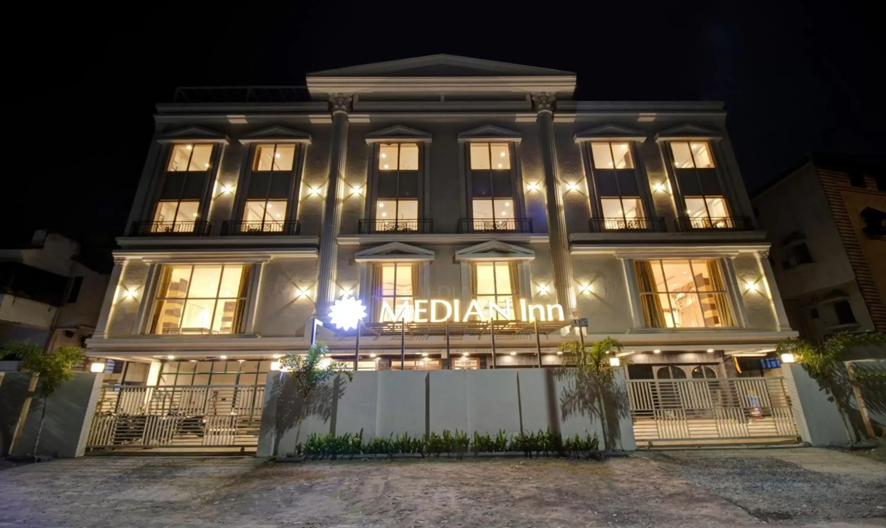 Facade/entrance in Treebo Premium Median Inn Facade/entrance in Treebo Premium Median Inn