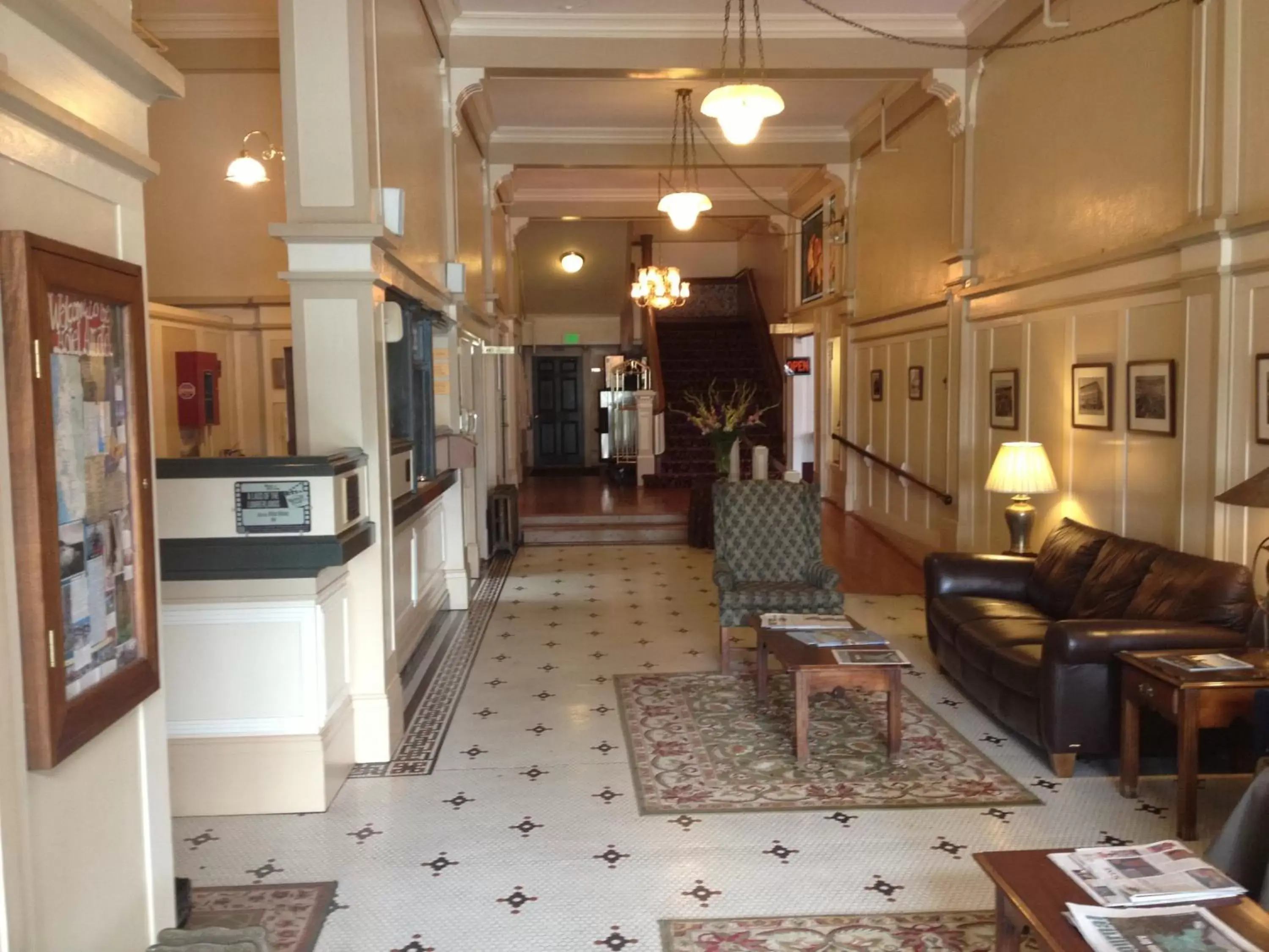 Lobby or reception, Lobby/Reception in Hotel Arcata