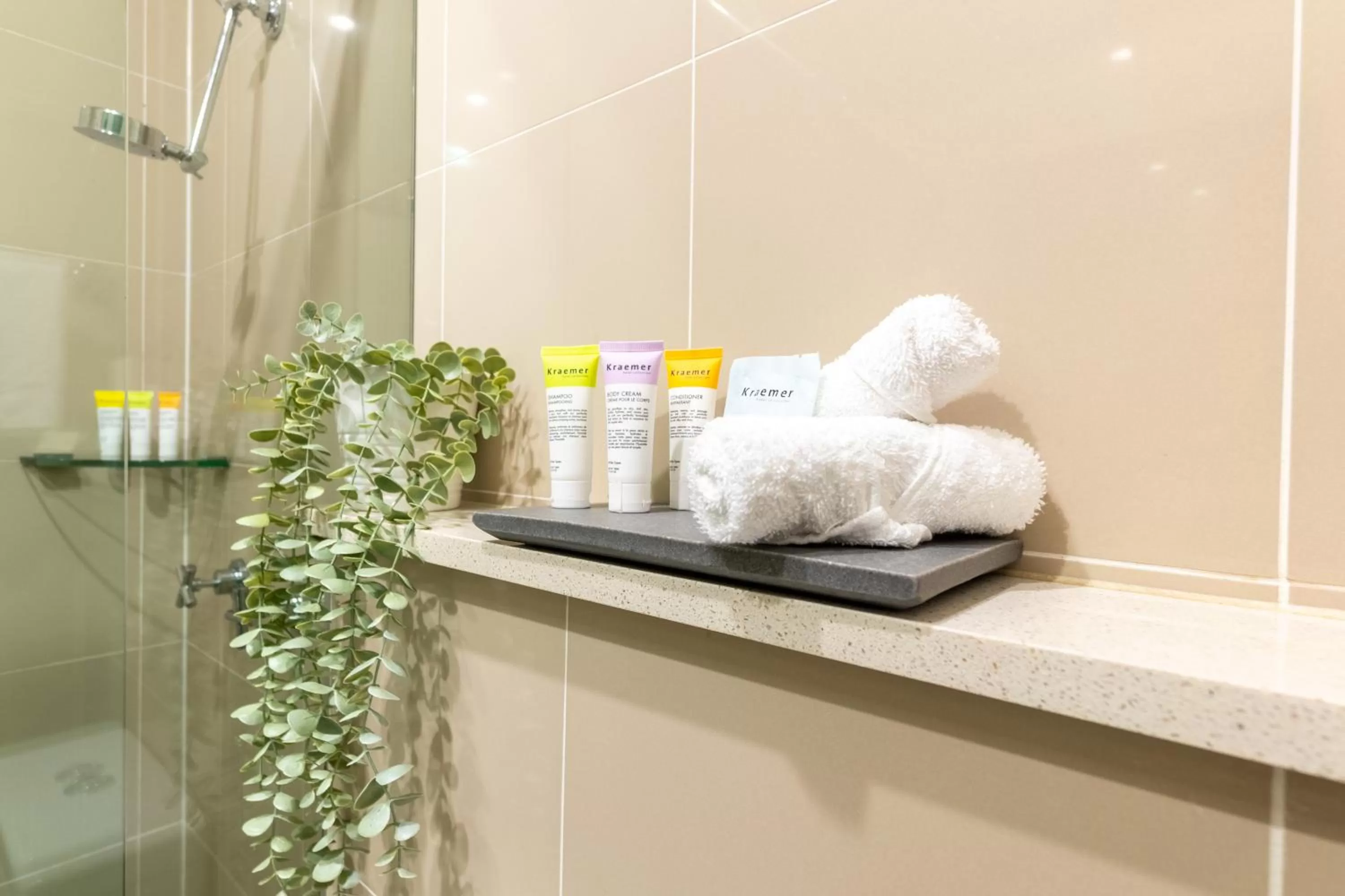 Bathroom in Best Western Plus Camperdown Suites