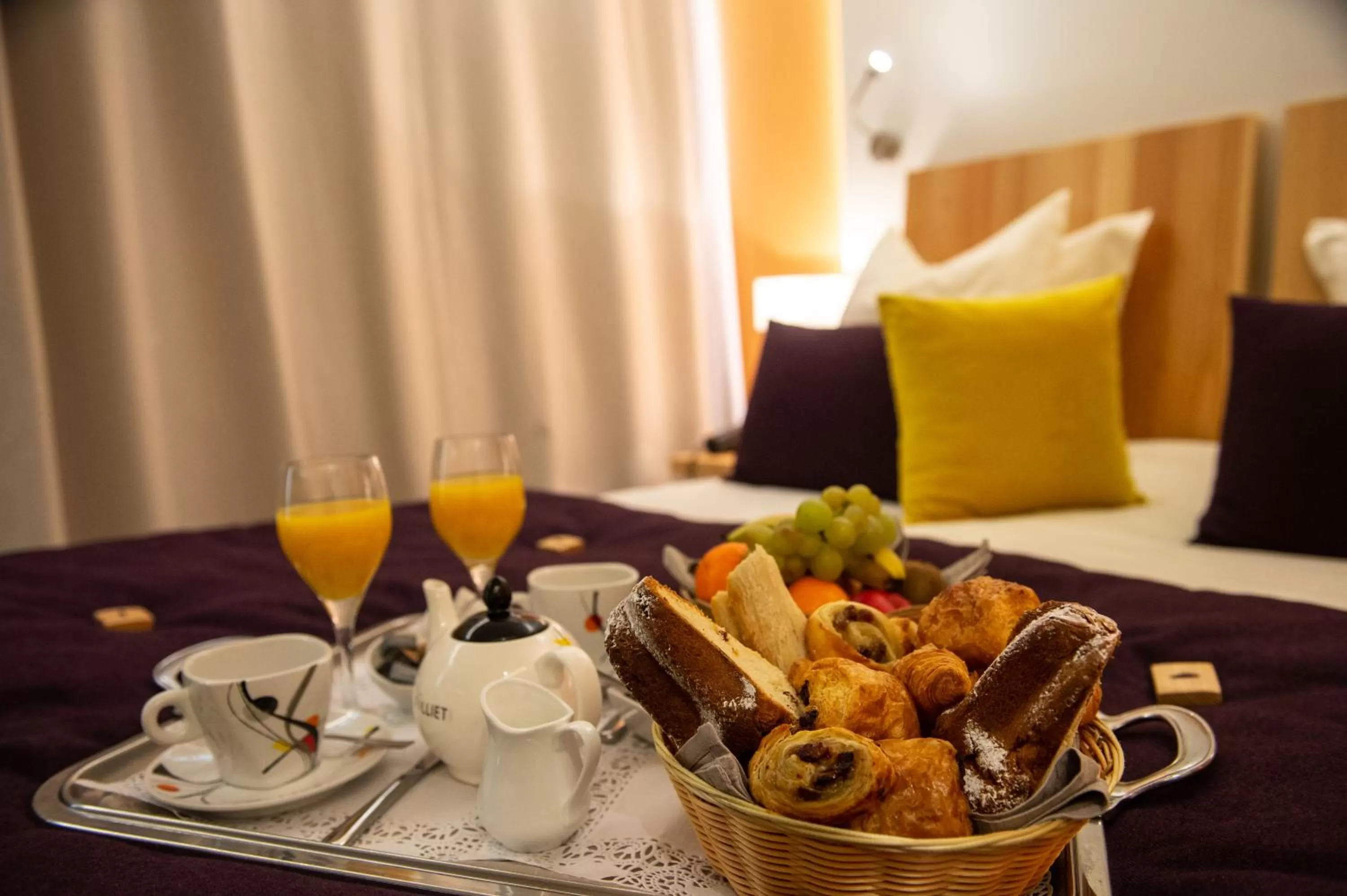 Food and drinks in Hotel Les Vallées Labellemontagne