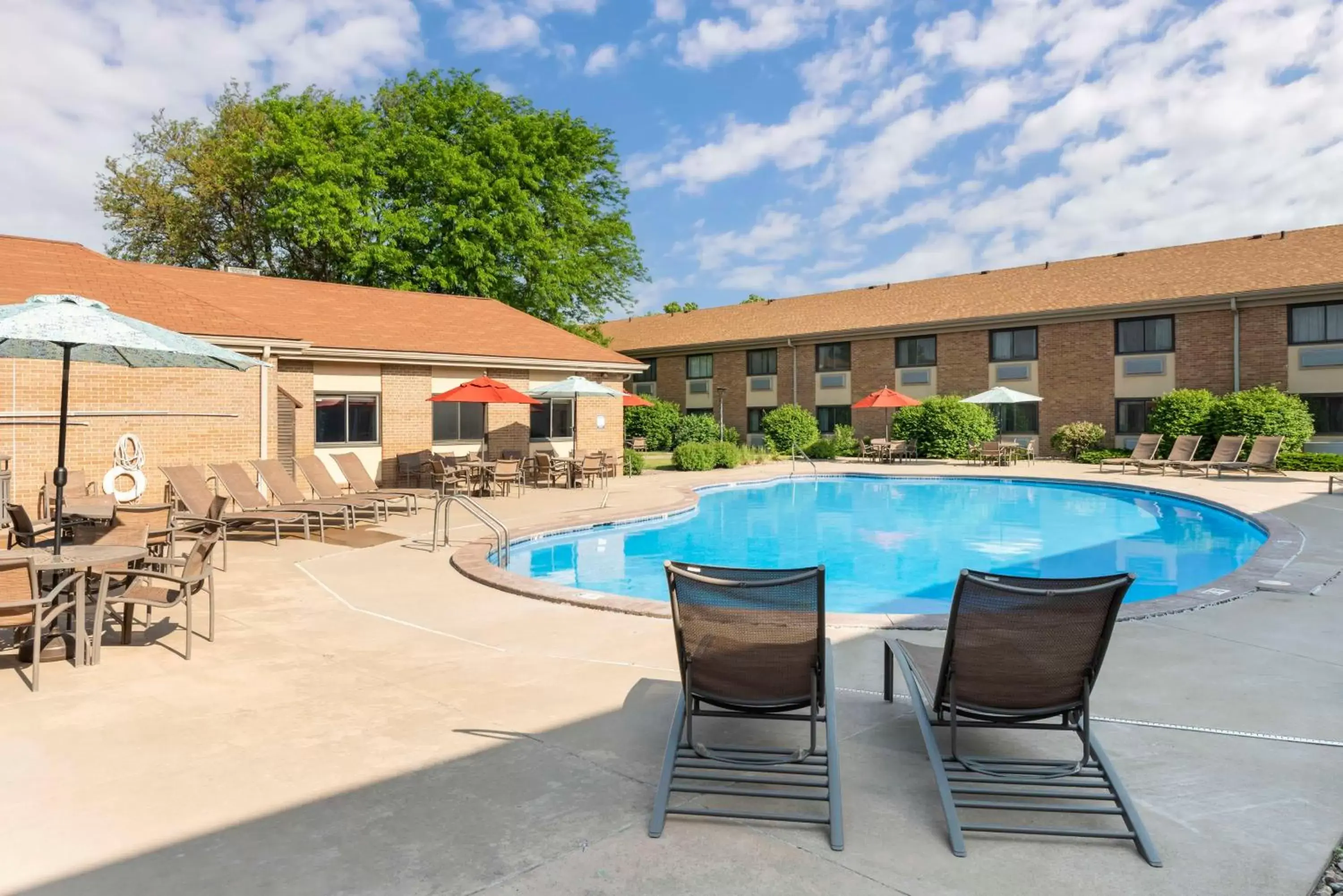 Pool view, Swimming Pool in Best Western Plus Ramkota Hotel