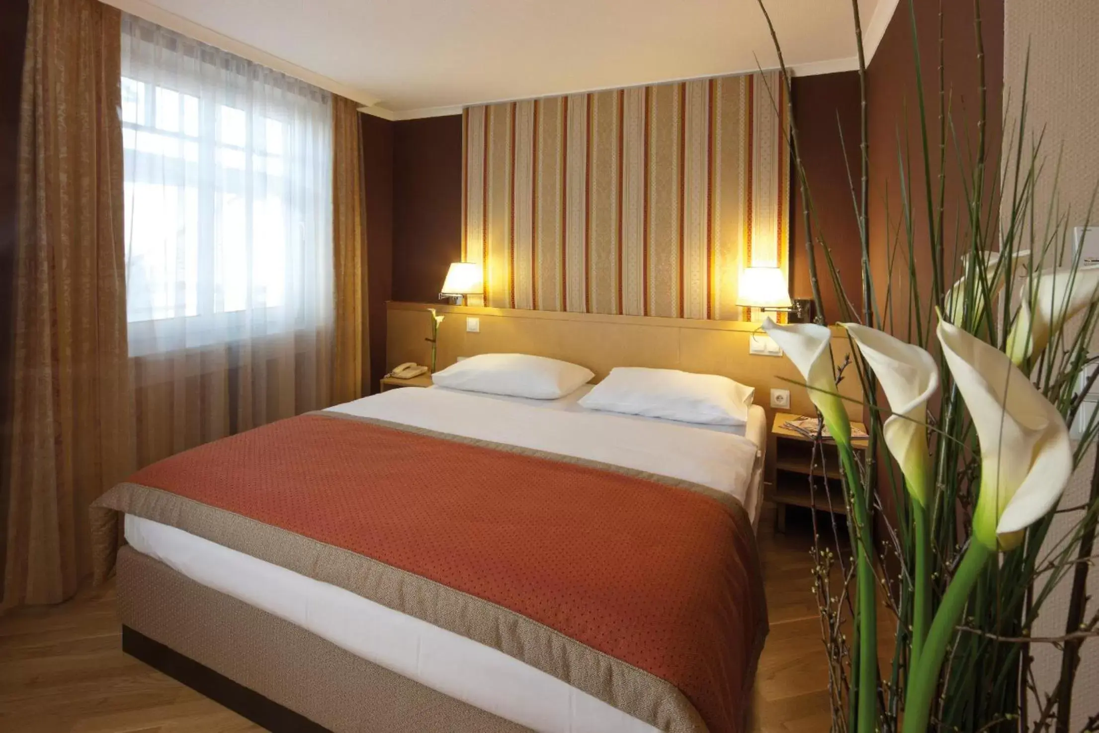 Bed in Austria Trend Hotel Ananas Wien