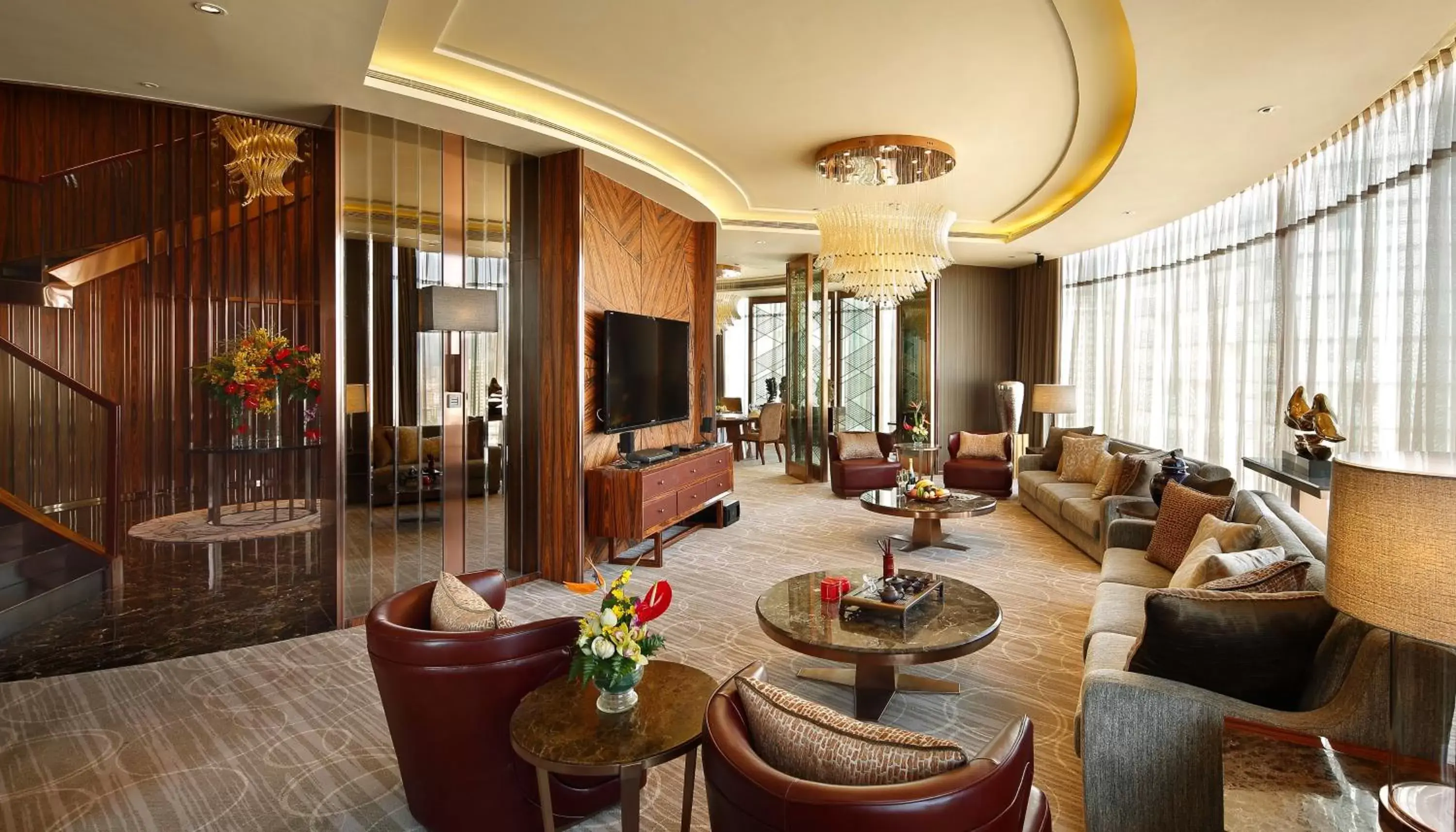 Bedroom, Seating Area in Crowne Plaza Kunming City Centre, an IHG Hotel