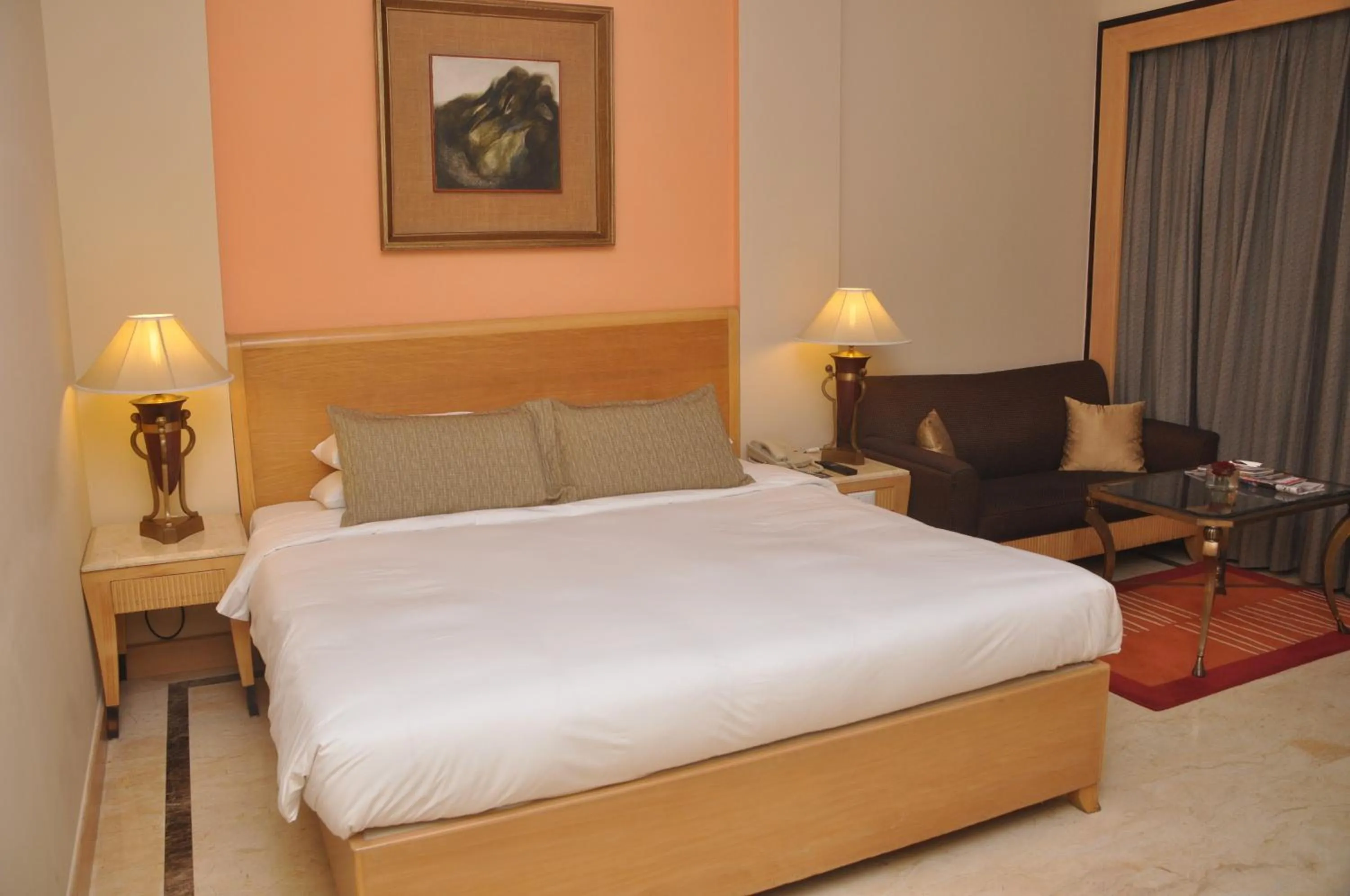 Deluxe Room in The Hans, New Delhi