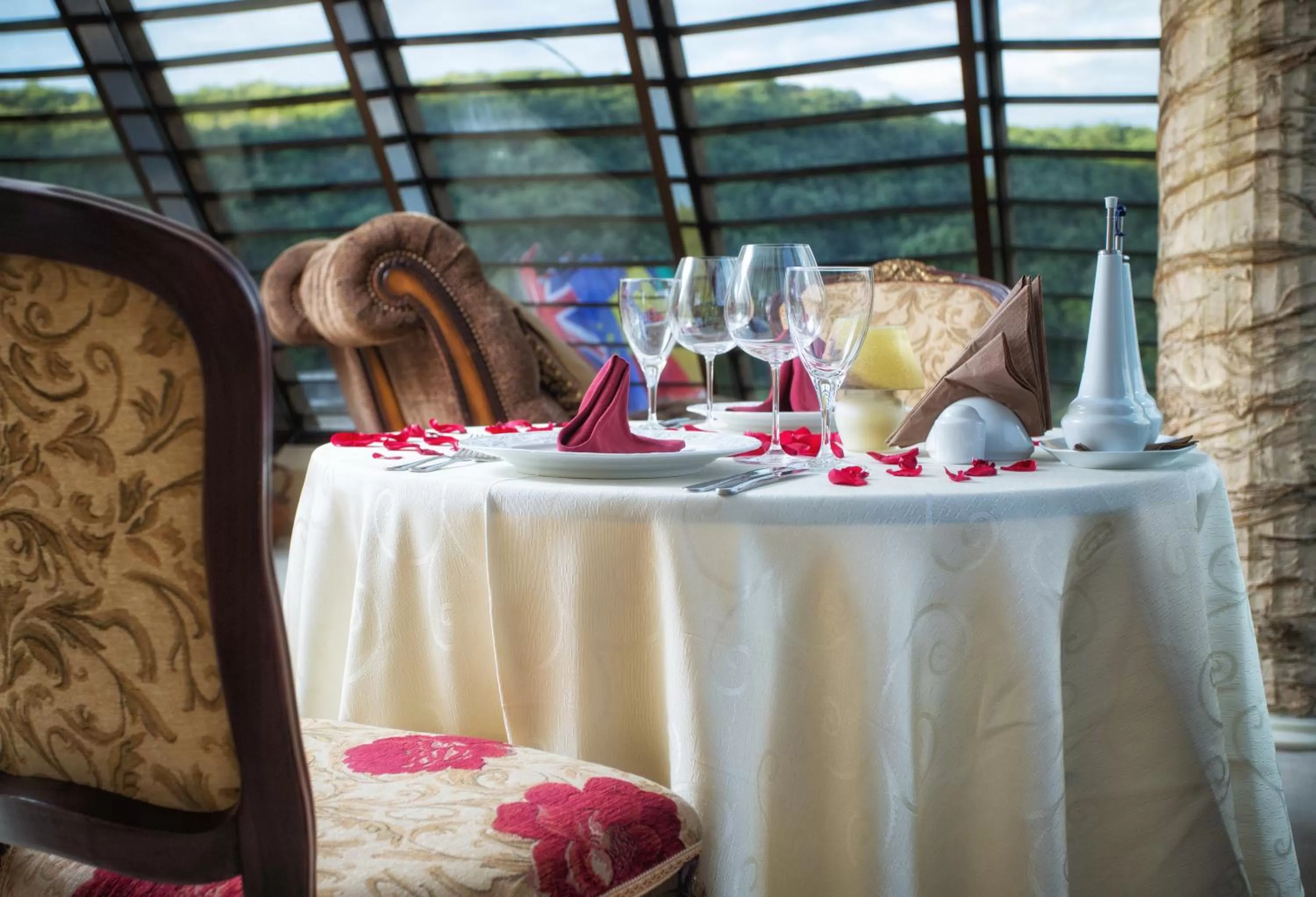 Communal lounge/ TV room in SunGarden Golf & Spa Resort