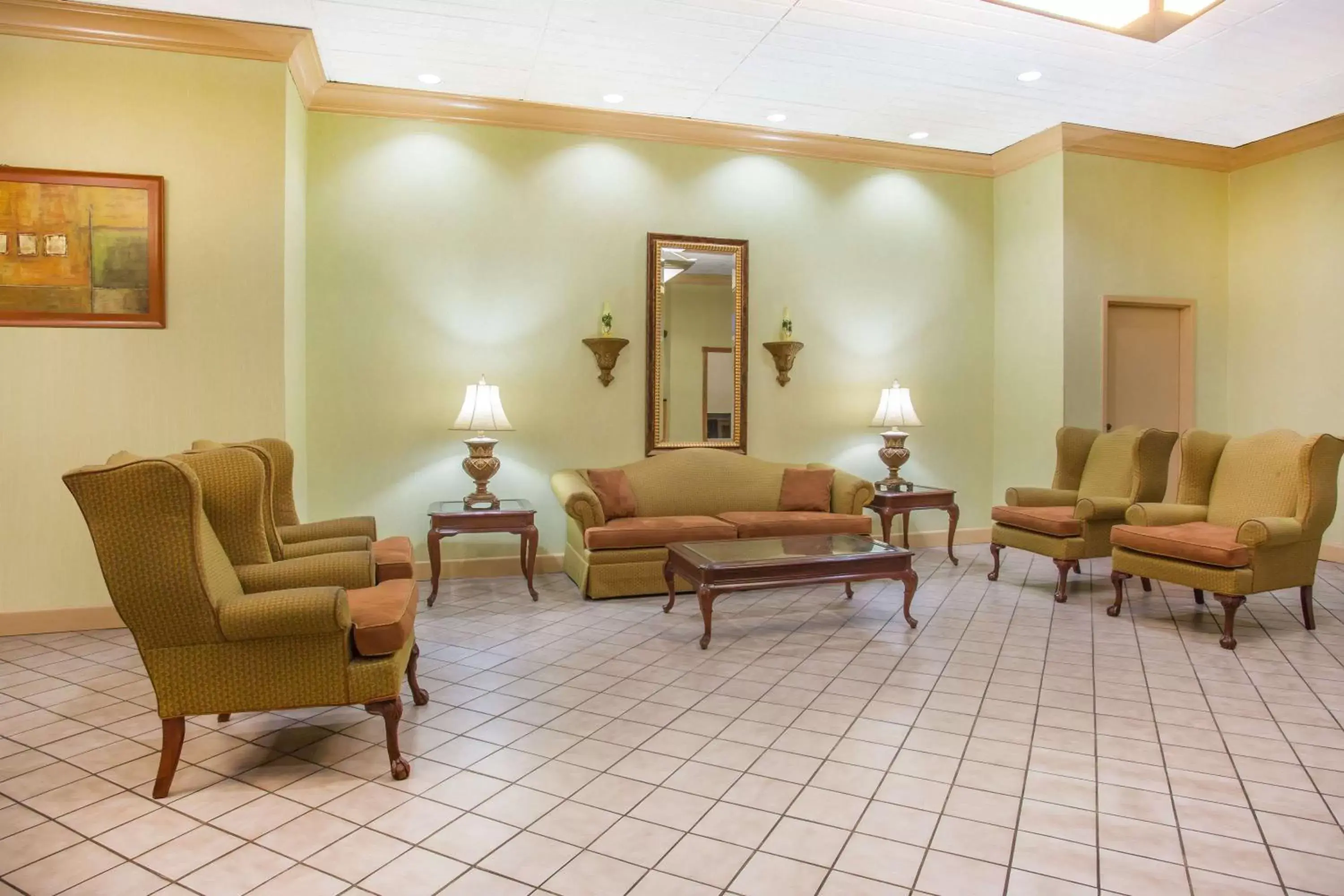 Lobby or reception, Seating Area in Ramada by Wyndham Wytheville