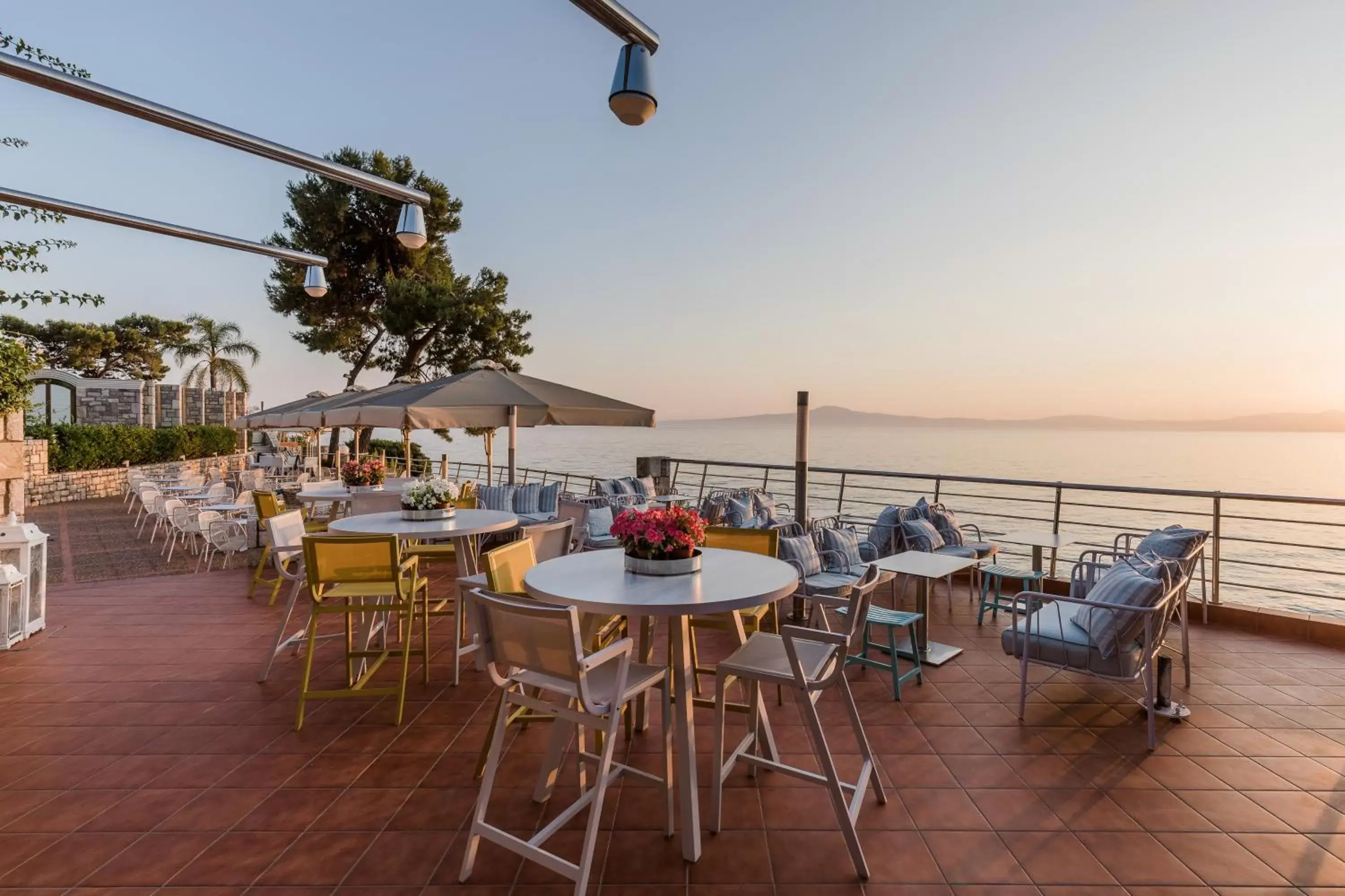 Restaurant/places to eat in Akti Taygetos - Conference Resort Restaurant/places to eat in Akti Taygetos - Conference Resort