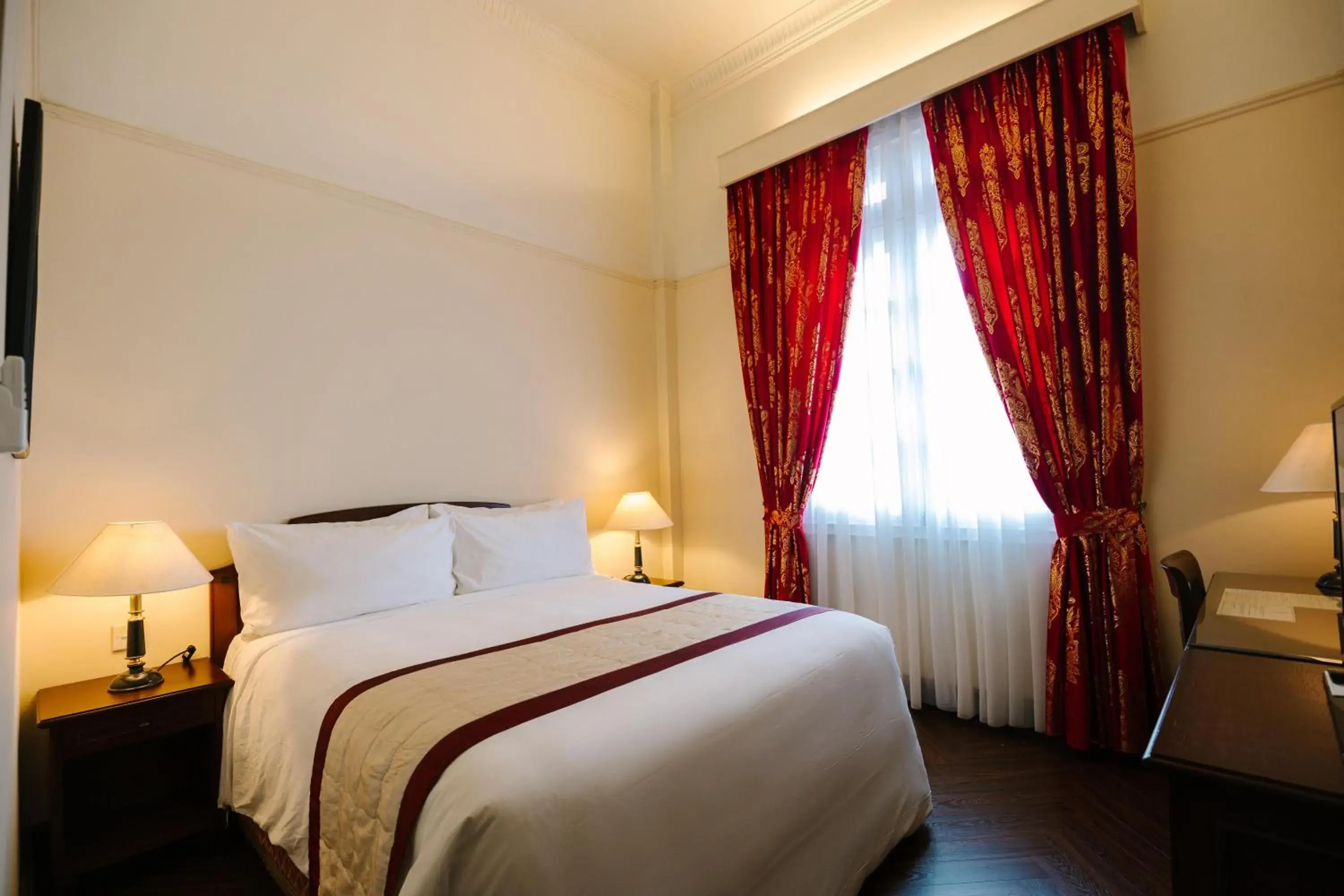Bed in Du Parc Hotel Dalat
