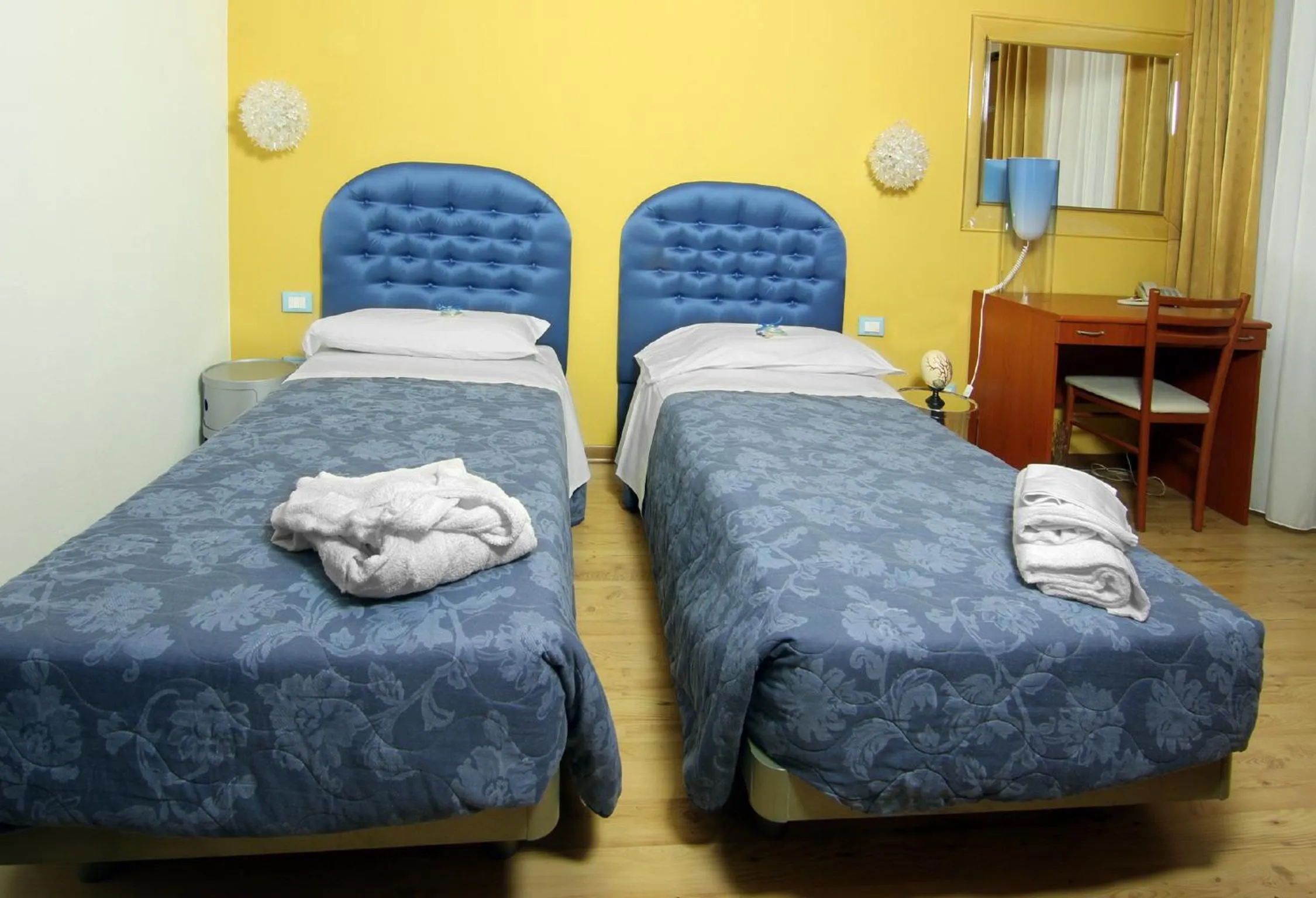 Bed in Albergo Al Viale