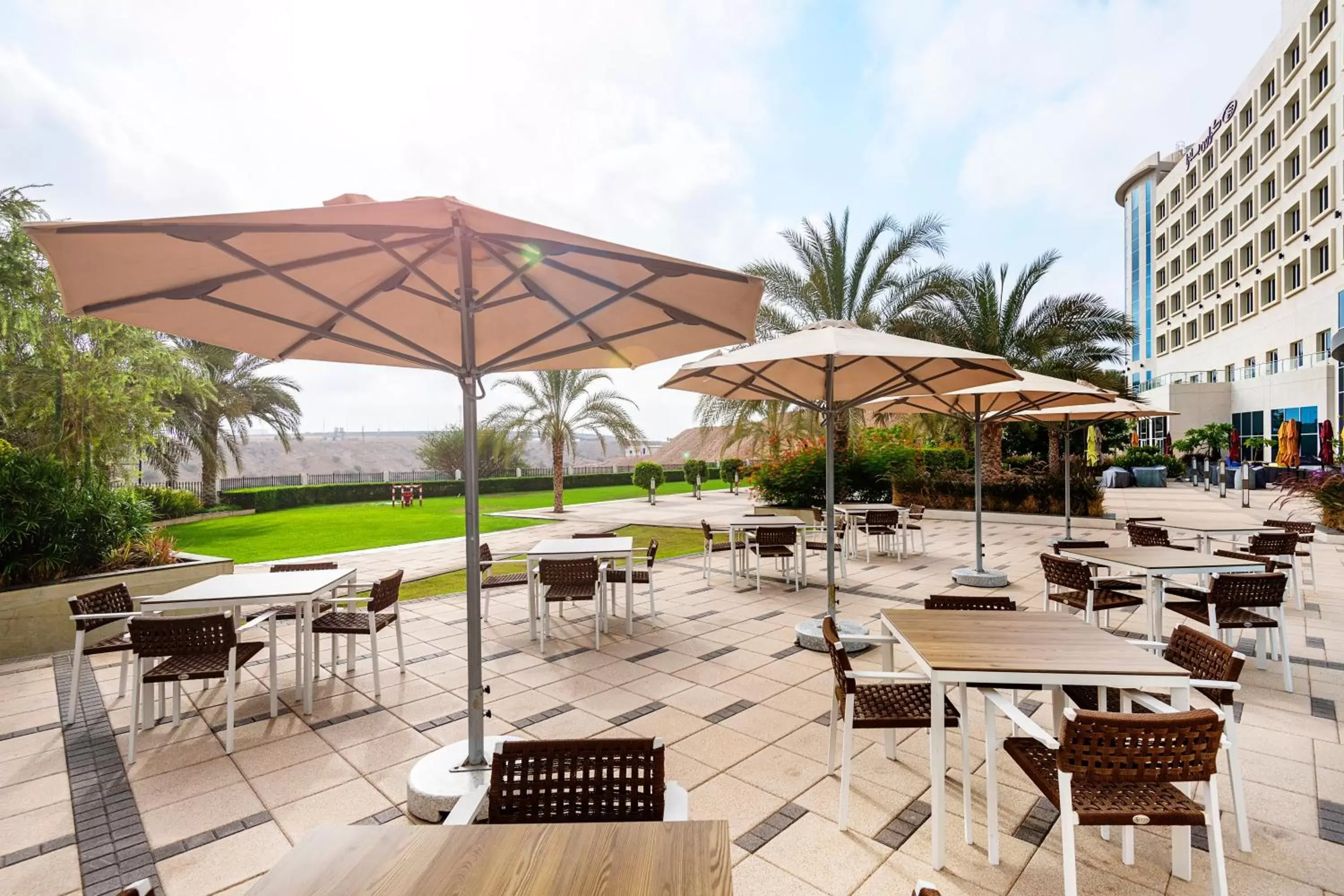Restaurant/Places to Eat in Crowne Plaza Muscat OCEC, an IHG Hotel
