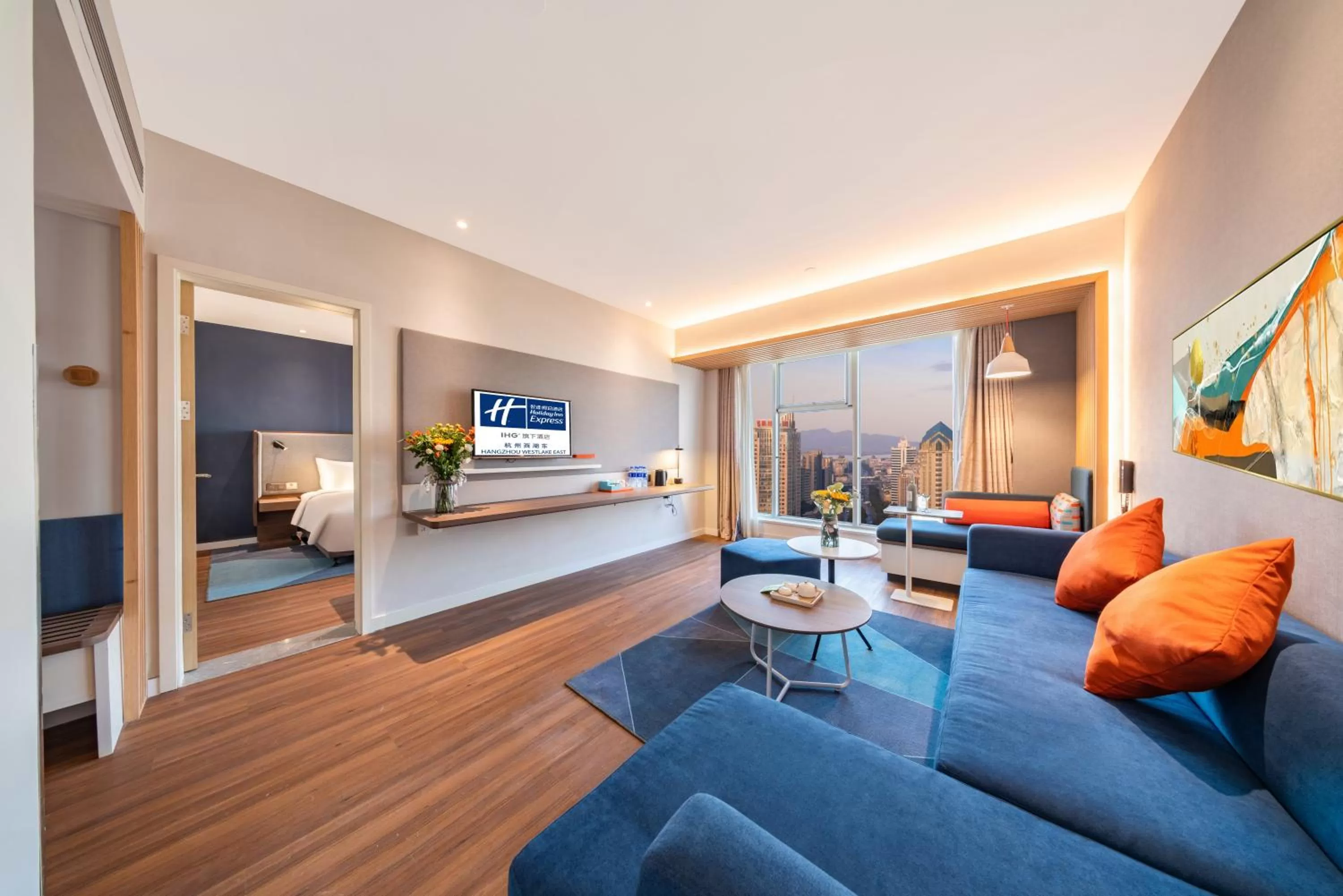 Photo of the whole room in Holiday Inn Express Hangzhou Westlake East by IHG