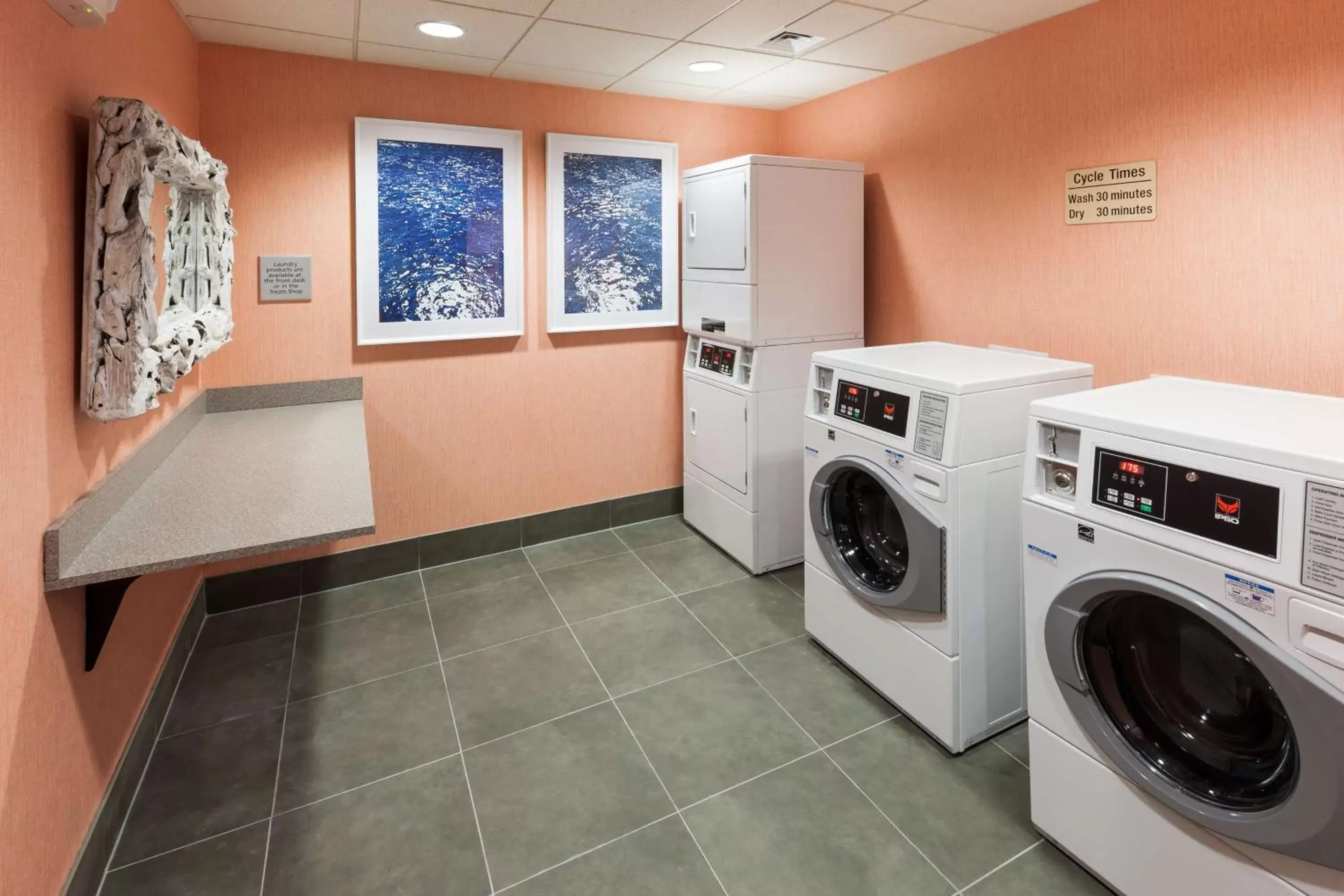 Property building in Hampton Inn & Suites by Hilton Carolina Beach Oceanfront Property building in Hampton Inn & Suites by Hilton Carolina Beach Oceanfront