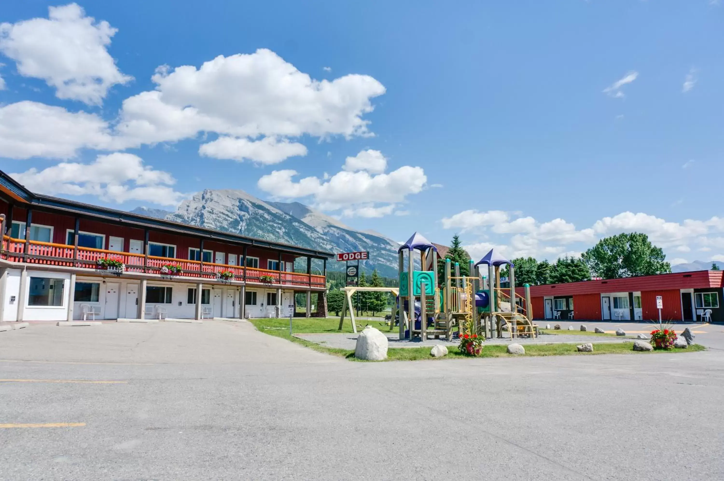 Facade/entrance, Property Building in Rocky Mountain Ski Lodge