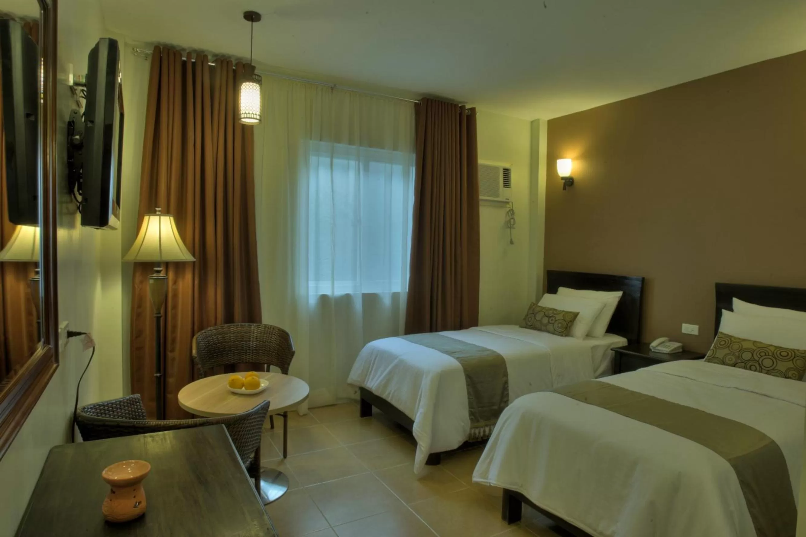 Photo of the whole room, Bed in Hanan Hotel Tagaytay - Formerly Tagaytay Wingate Manor