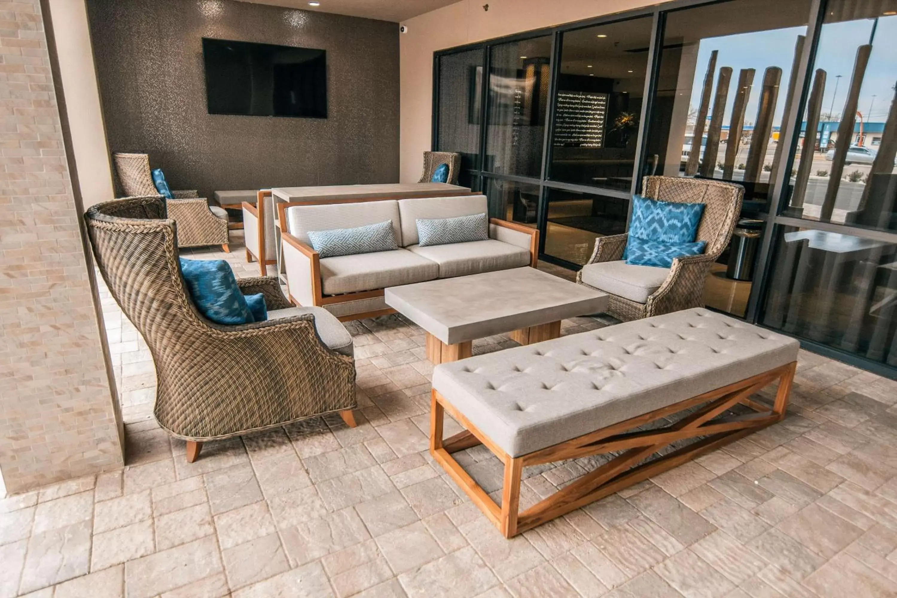 Patio, Seating Area in Doubletree By Hilton Lubbock - University Area