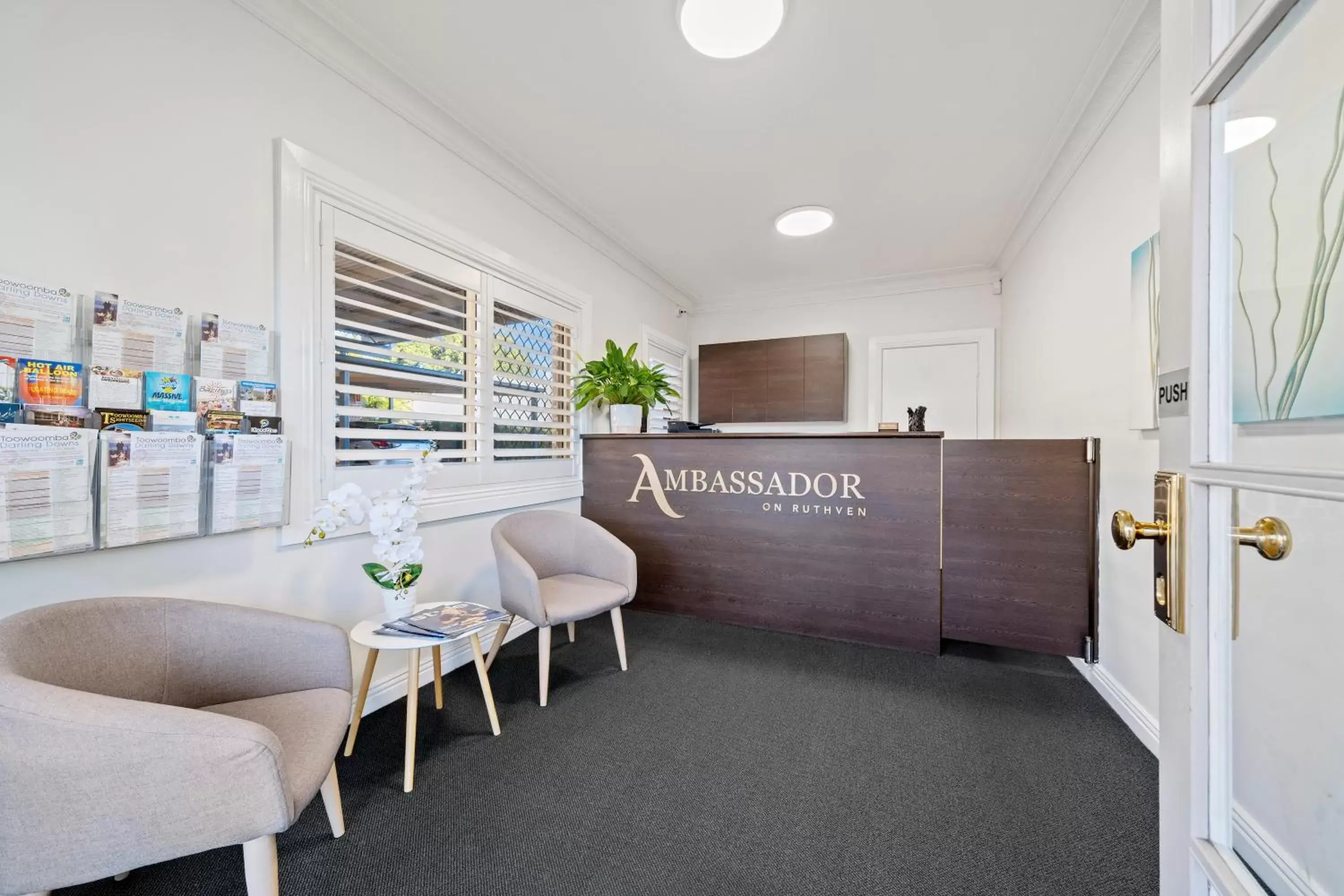 Lobby or reception in Ambassador On Ruthven