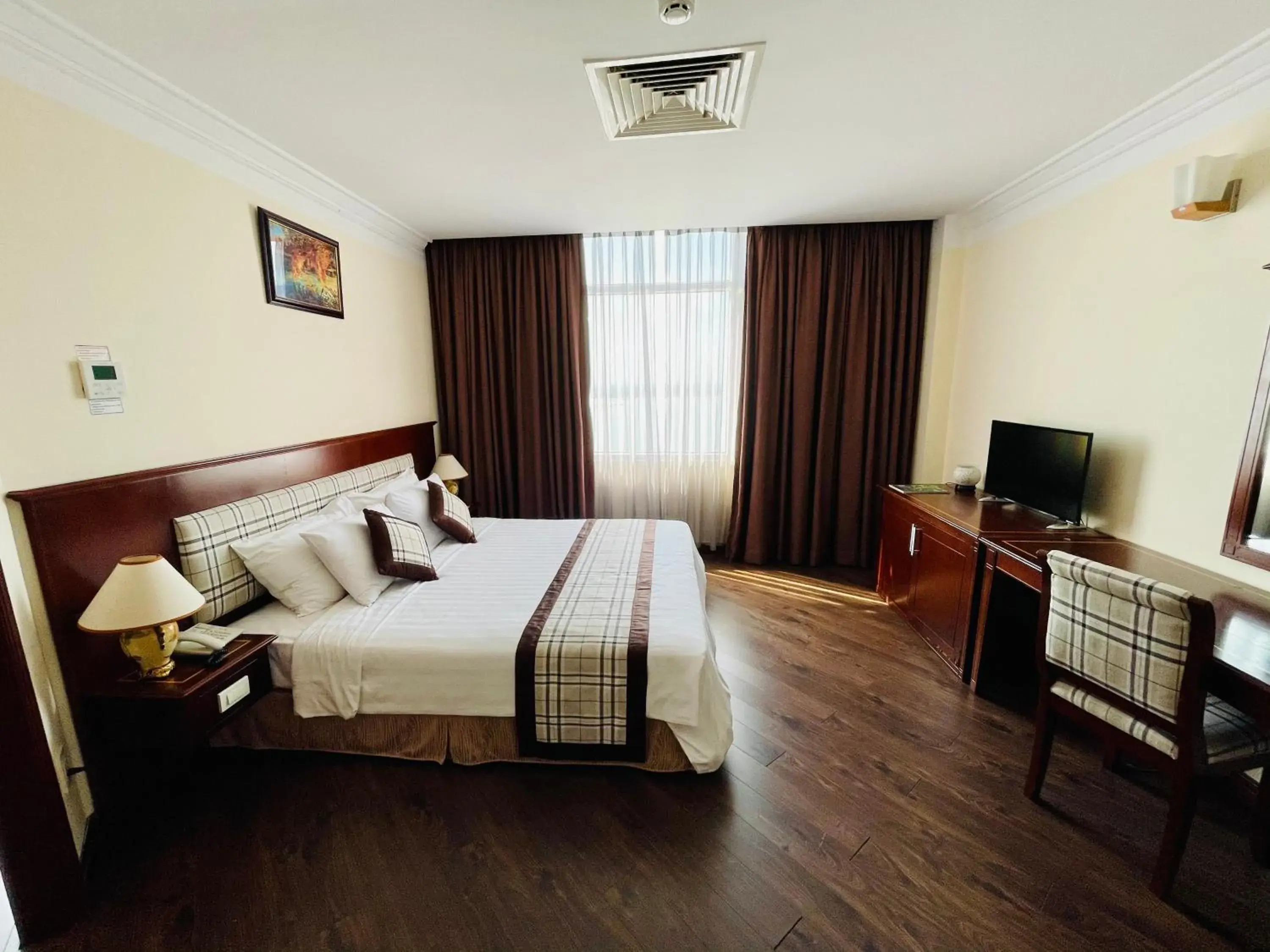 Bed in Sai Gon Phu Yen Hotel Bed in Sai Gon Phu Yen Hotel