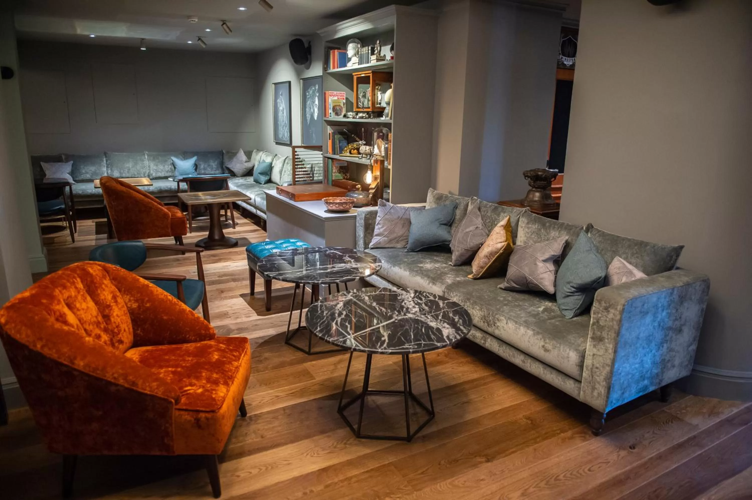 Lounge or bar in Angel Hotel