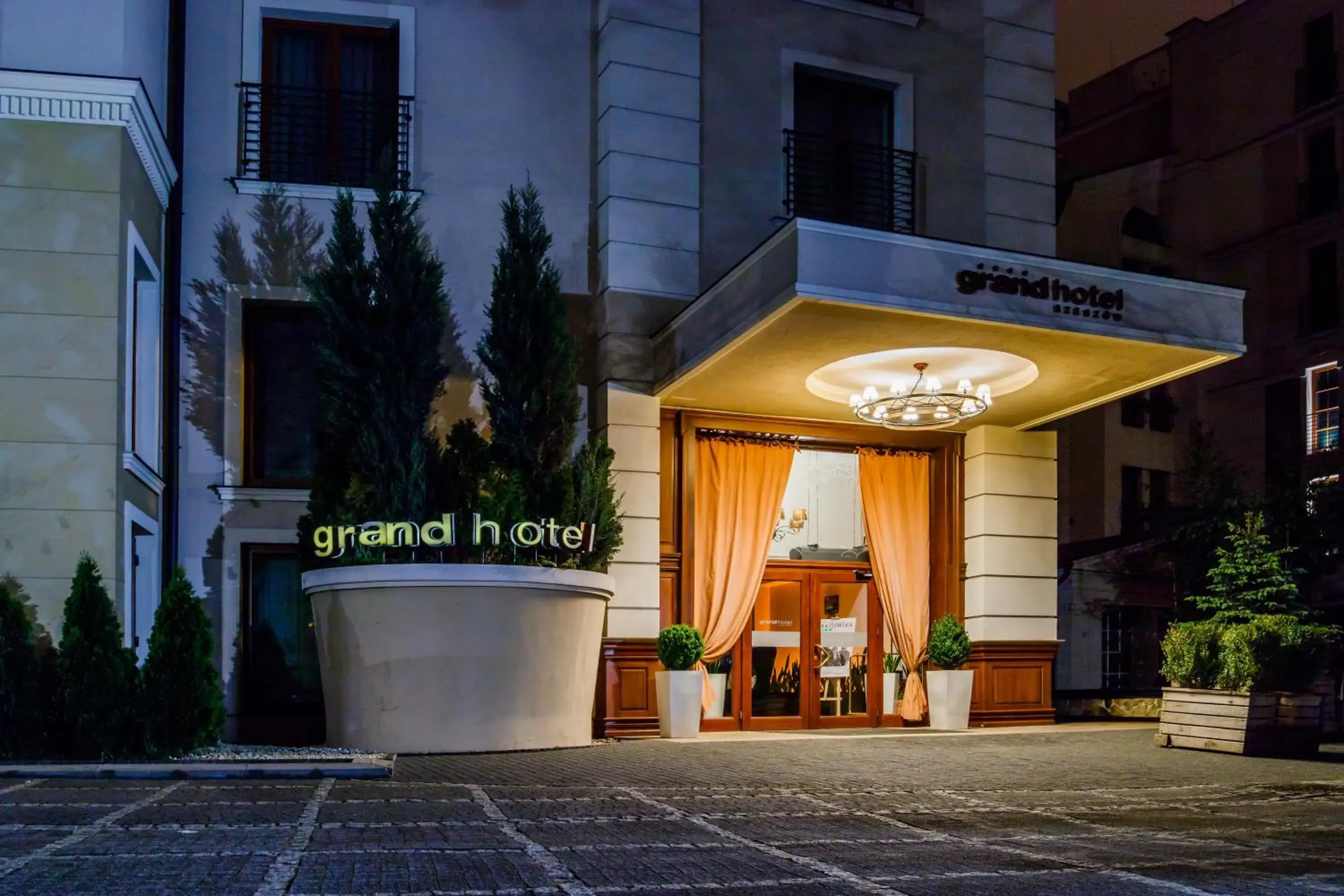 Facade/entrance in Grand Hotel Boutique
