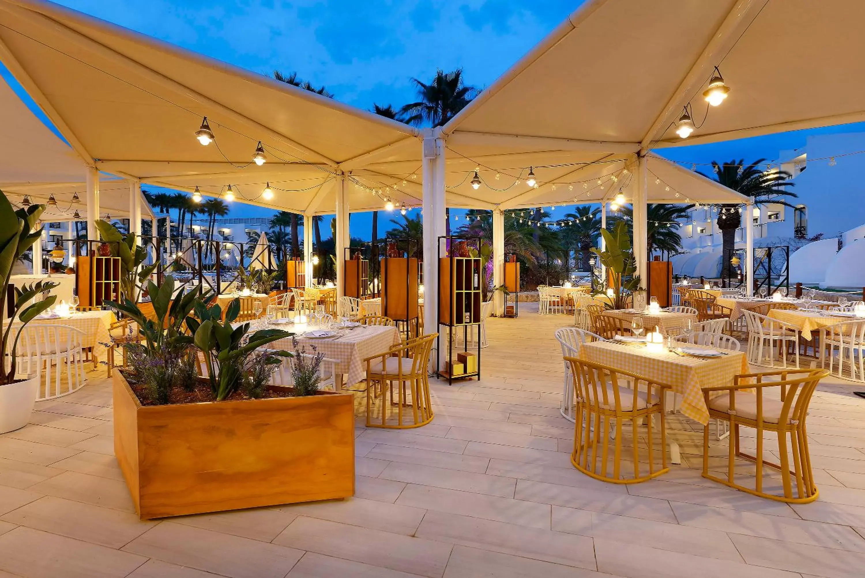 Restaurant/Places to Eat in Grand Palladium Palace Ibiza Resort & Spa- All Inclusive