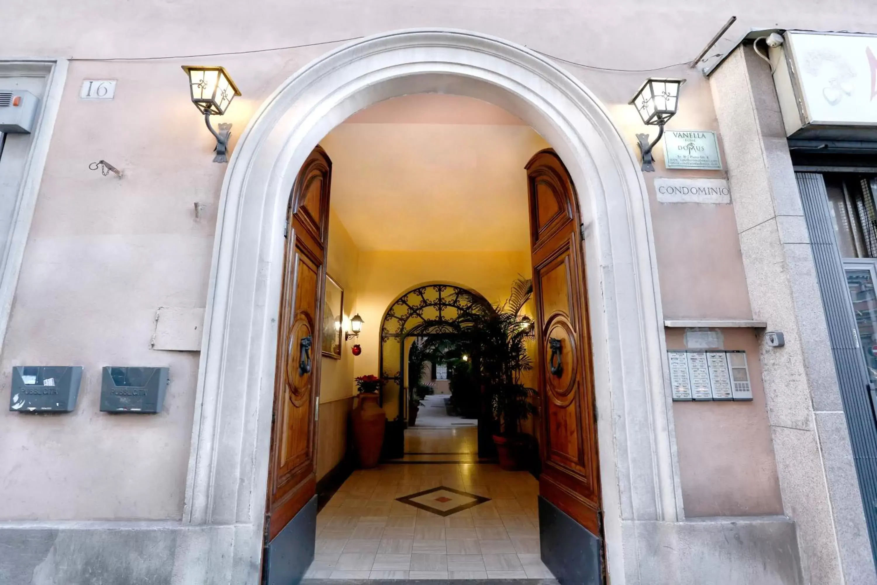 Facade/Entrance in Vanella Rome Domus